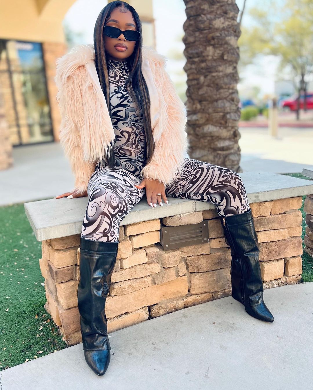 Trending: Faux Fur, Feathers and Fringe Fashion For Women