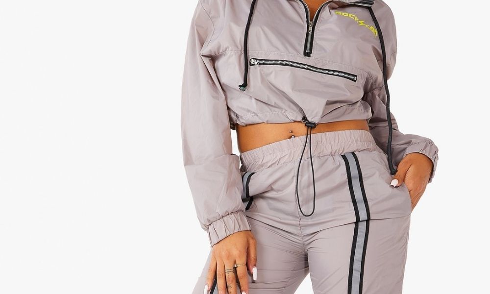 Outfit Ideas To Wear To a Concert in the Fall