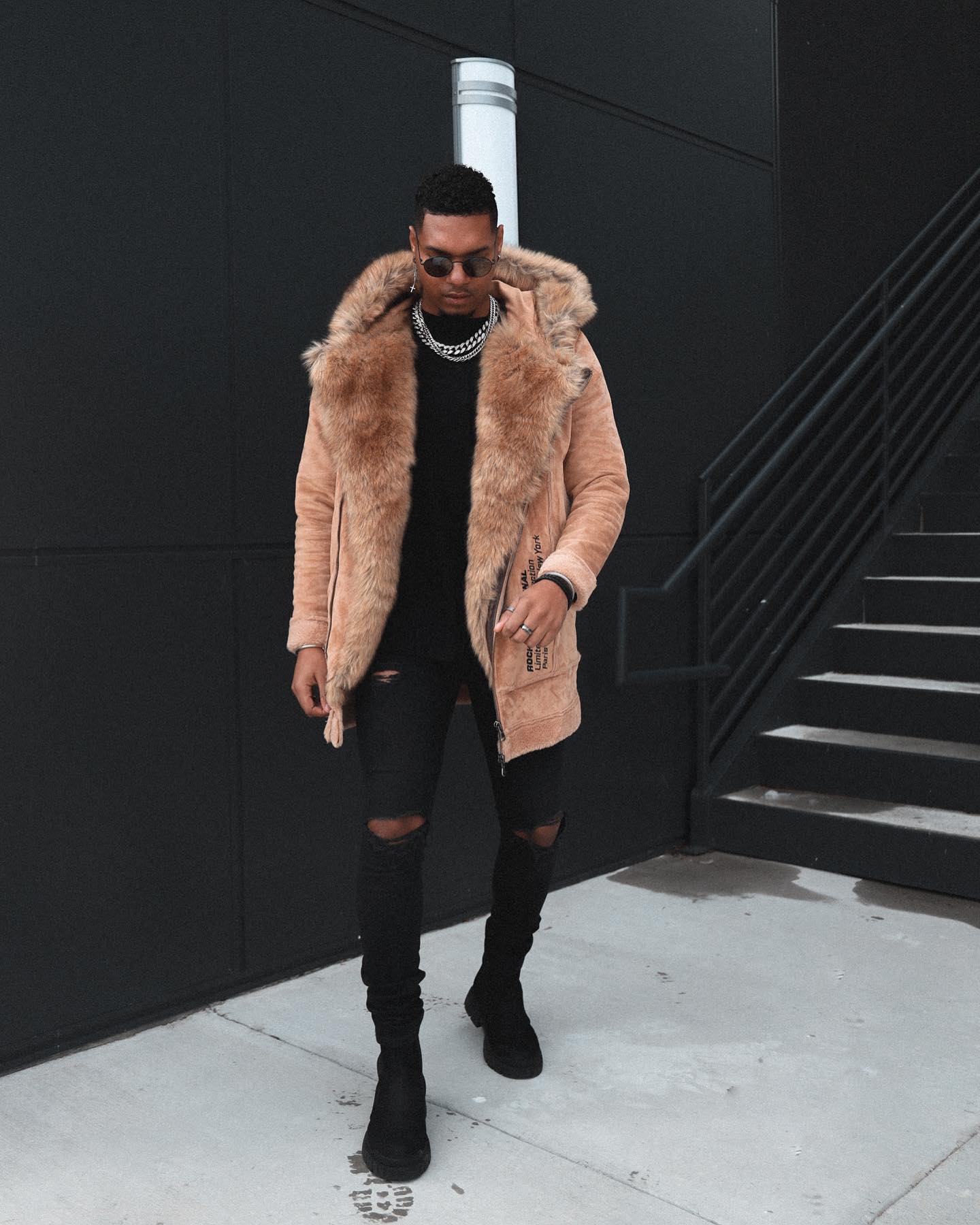 Men's Streetwear Trends for 2023: What's New, What's Staying