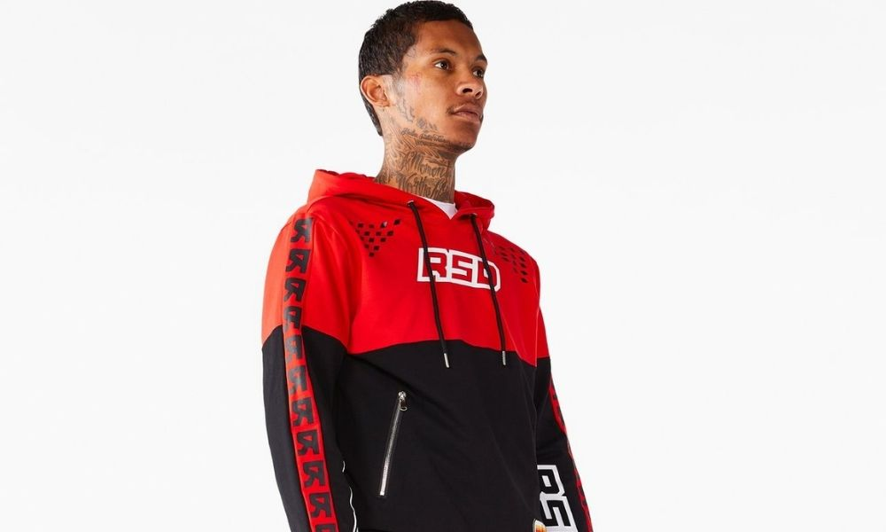 How to Wear a Tracksuit the Right Way 