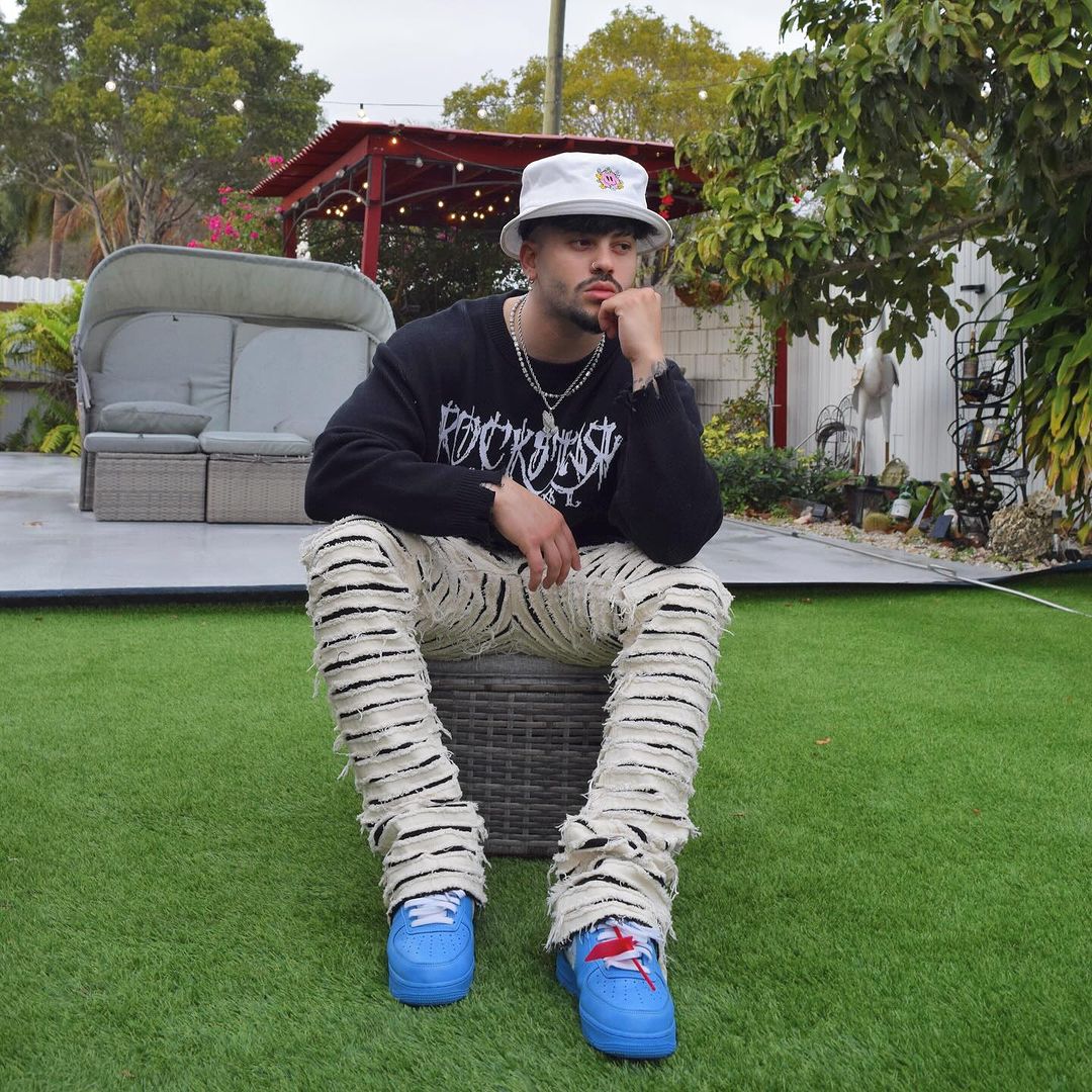 Distressed, Deconstructed and Frayed Jeans