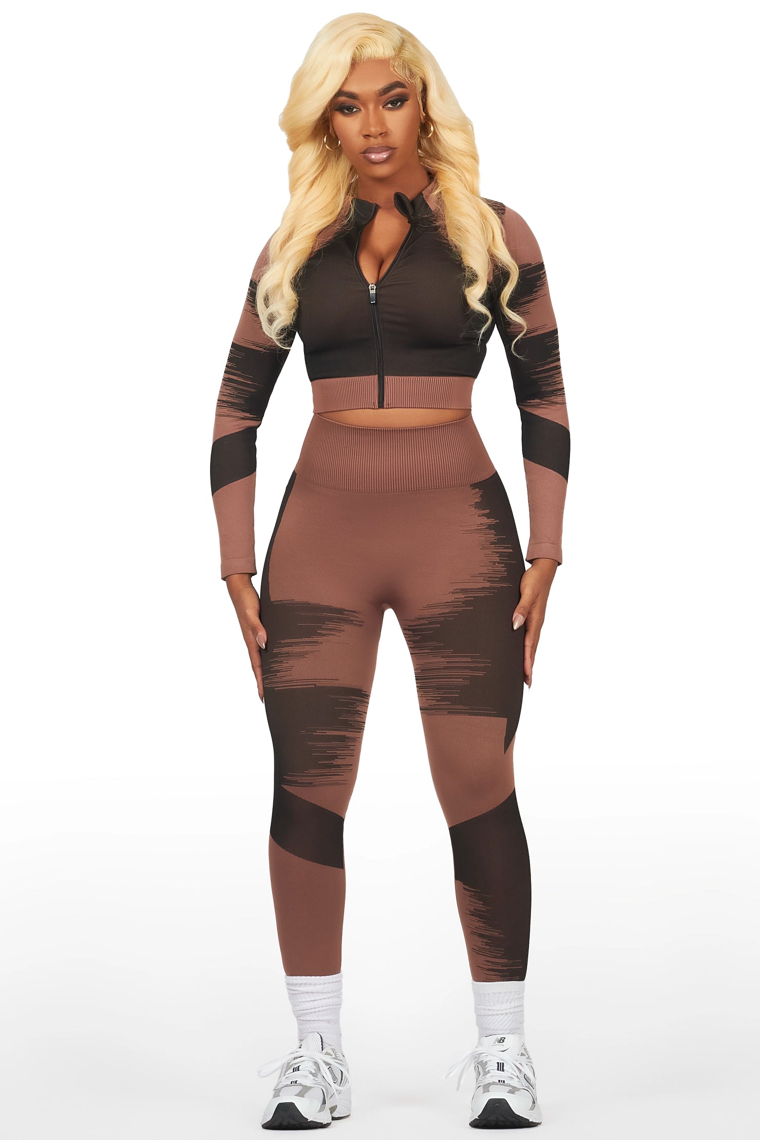 Alishia Mocha Active Set