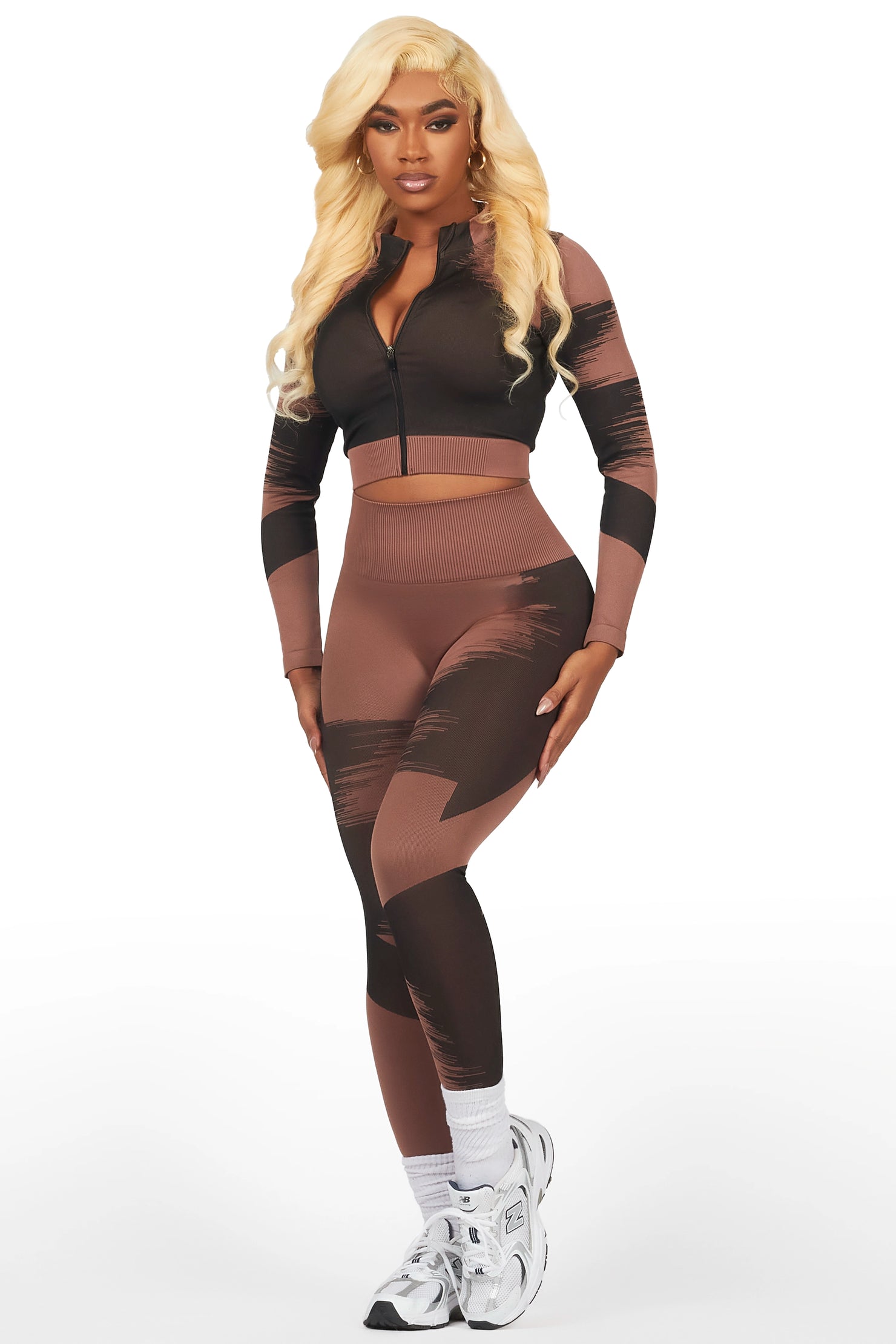 Alishia Mocha Active Set