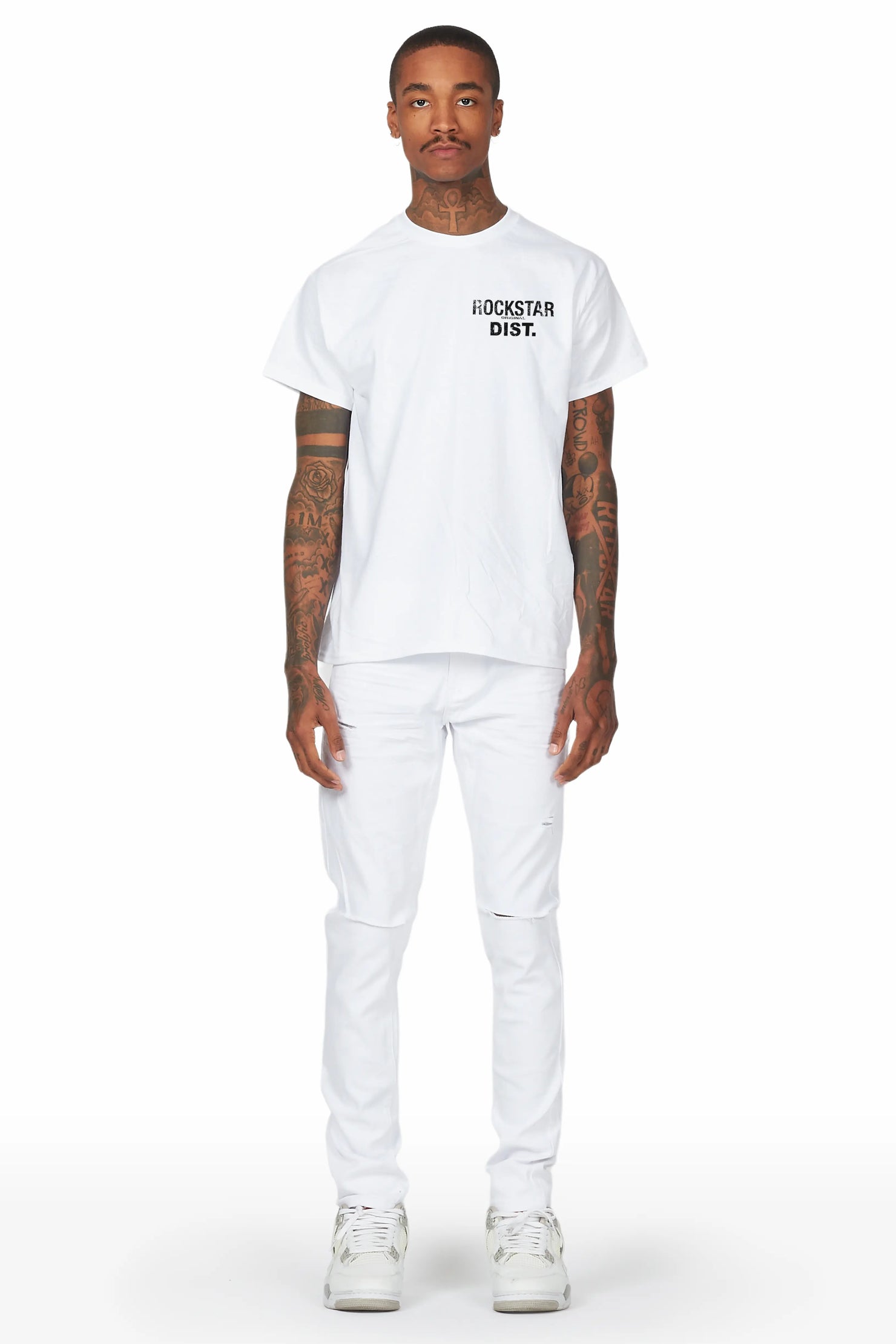 Lake White T-Shirt/Slim Fit Jean Bundle