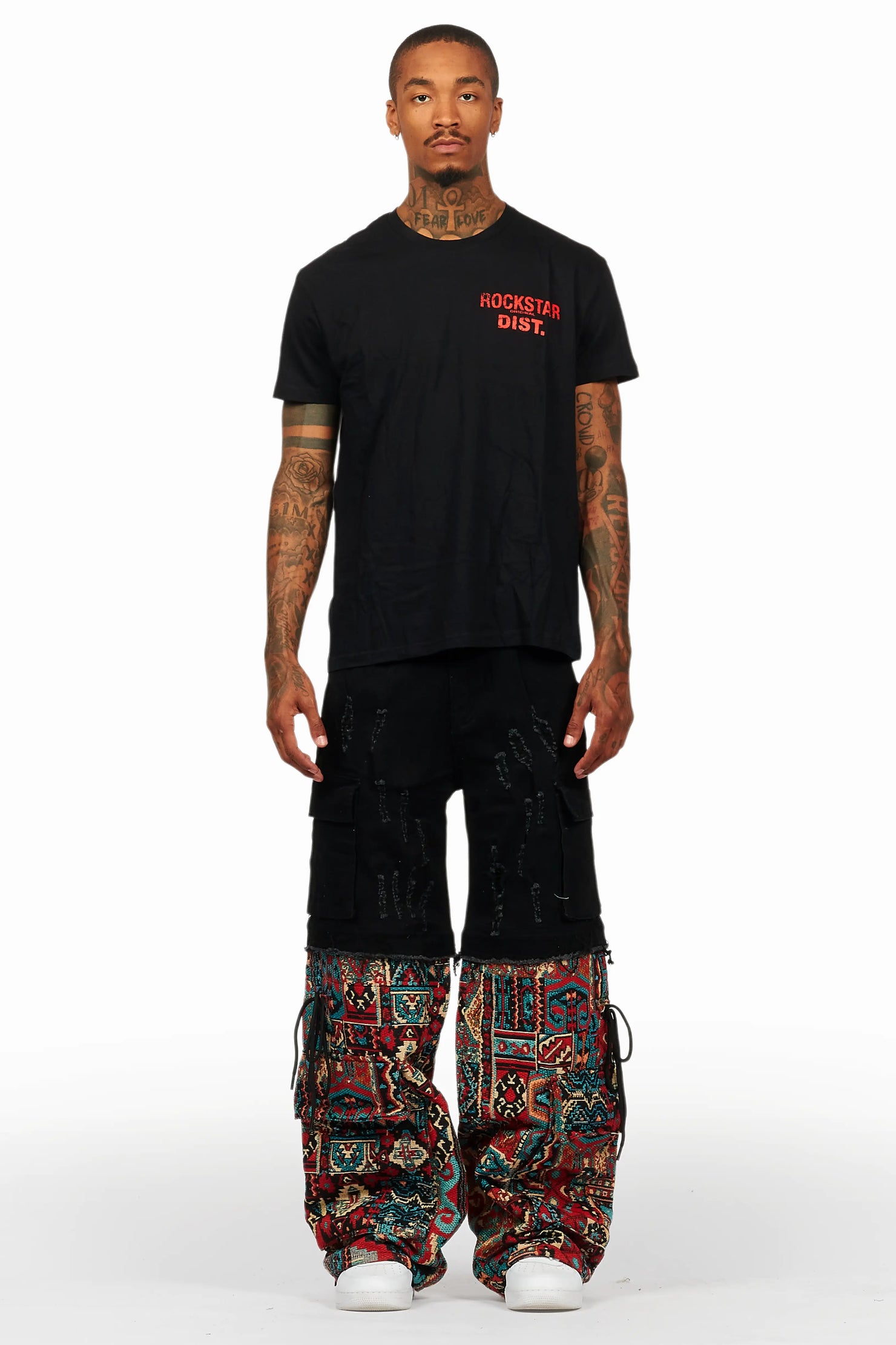 Lake Black/Red T-Shirt/Tapestry Baggy Jean Bundle