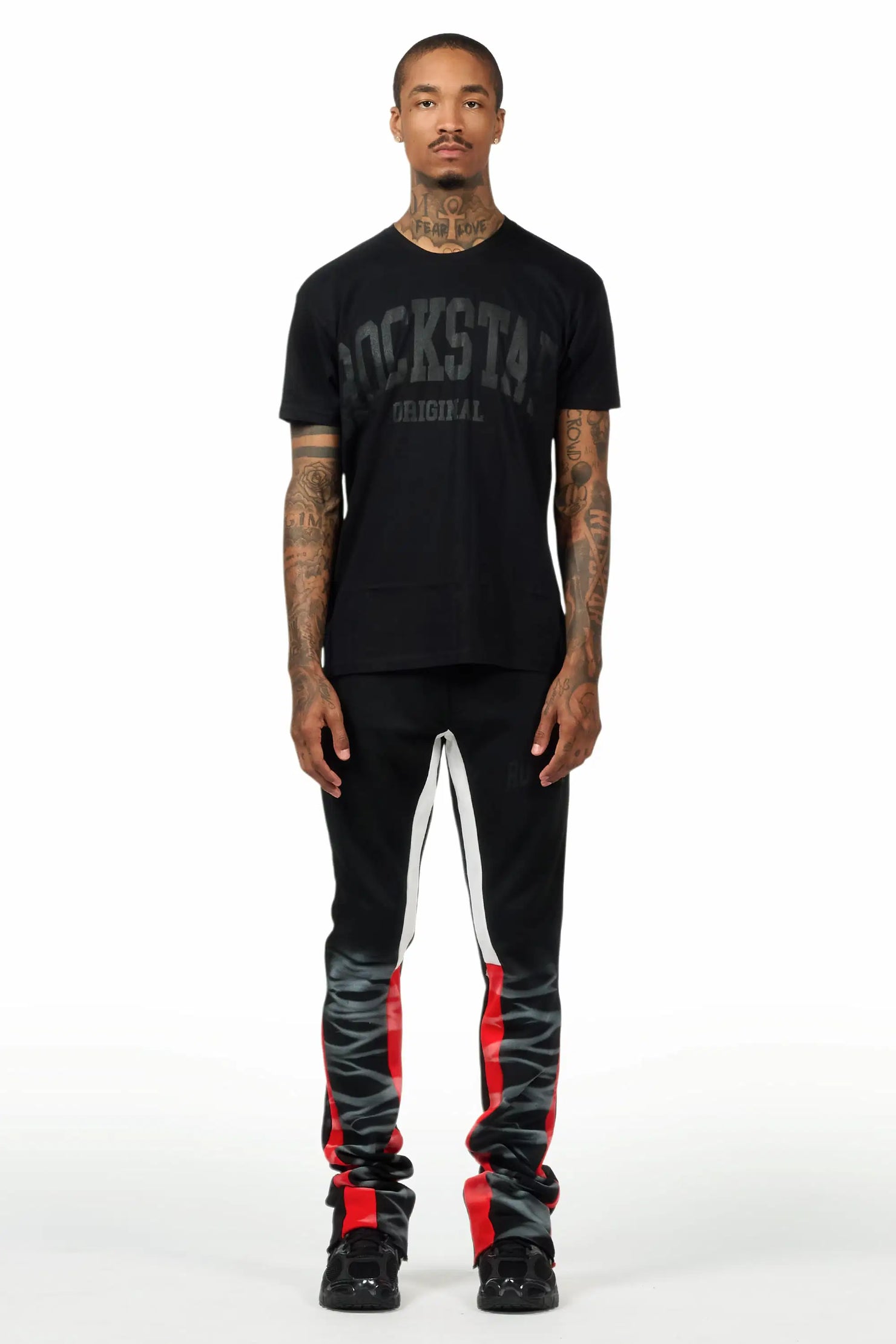 Nelly 2.0 Black/Black T-Shirt/Relaxed Track Set