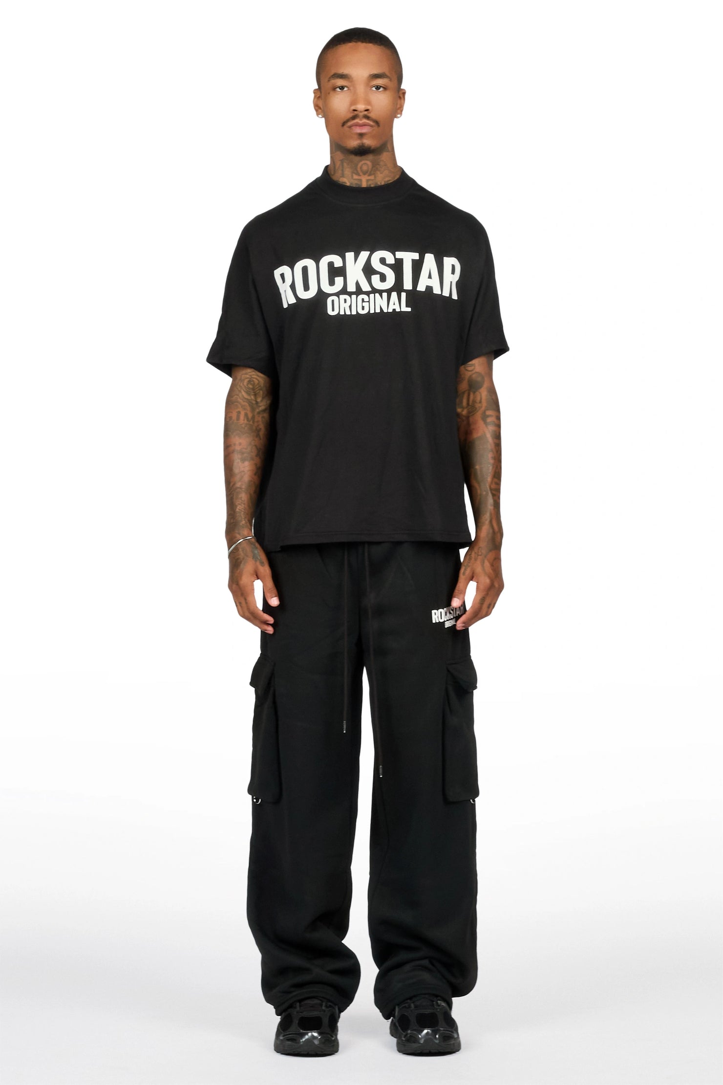 Kai Black T-Shirt/Barrel Fit Set