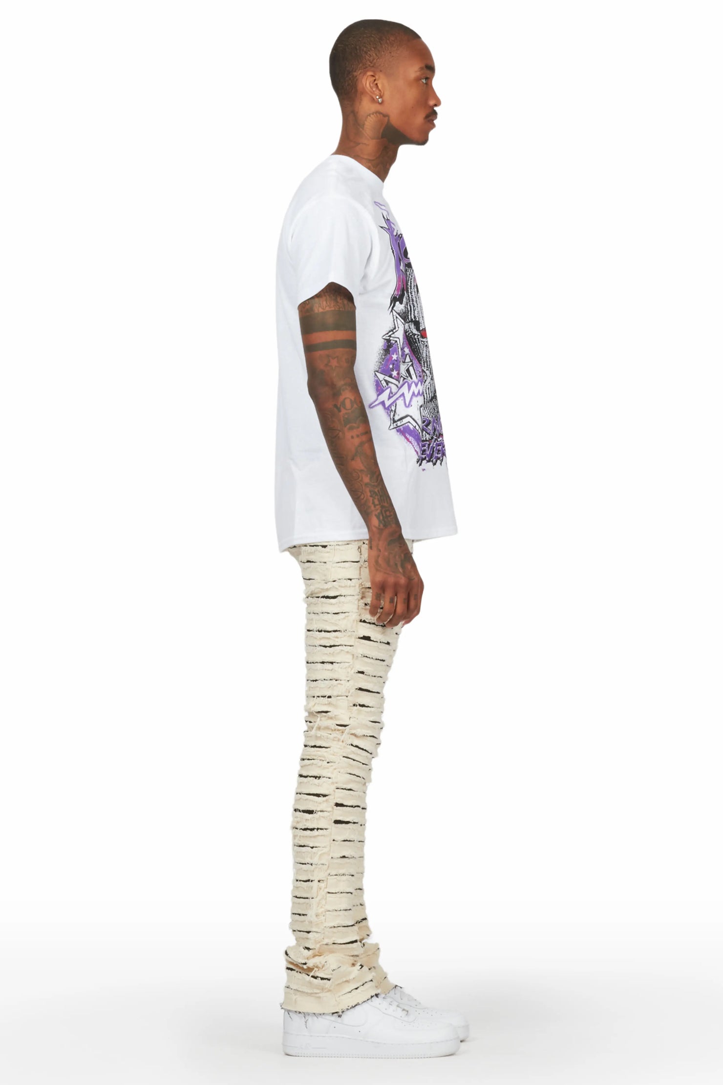 Kantin White T-Shirt & Korren Beige Stacked Flare Jean Bundle