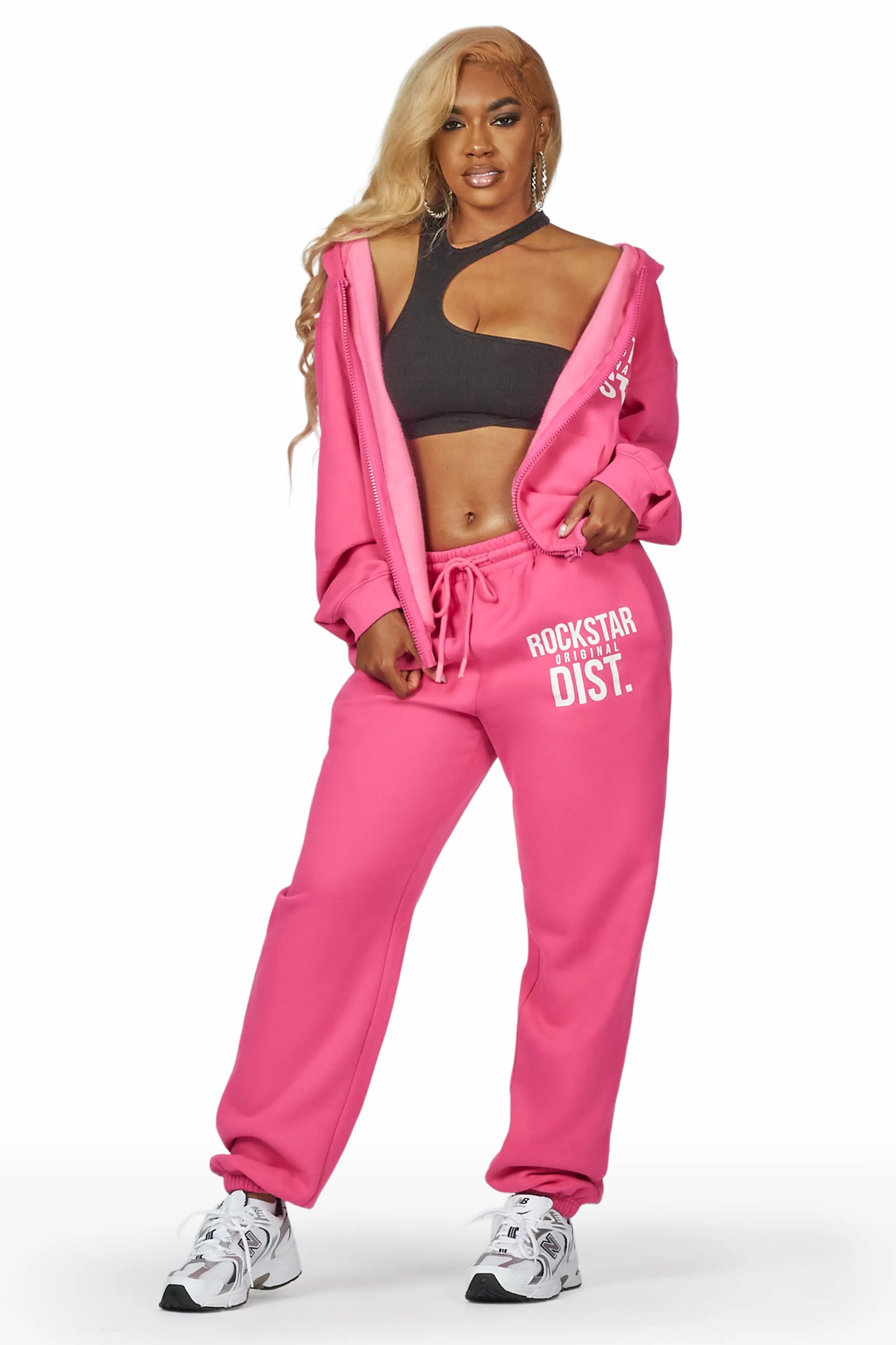 Daylia Hot Pink Art Dist. Oversized Trackset