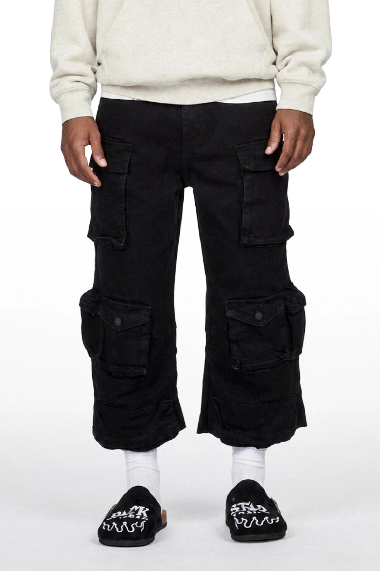 Mahesh Black Cargo Extra Long Jort