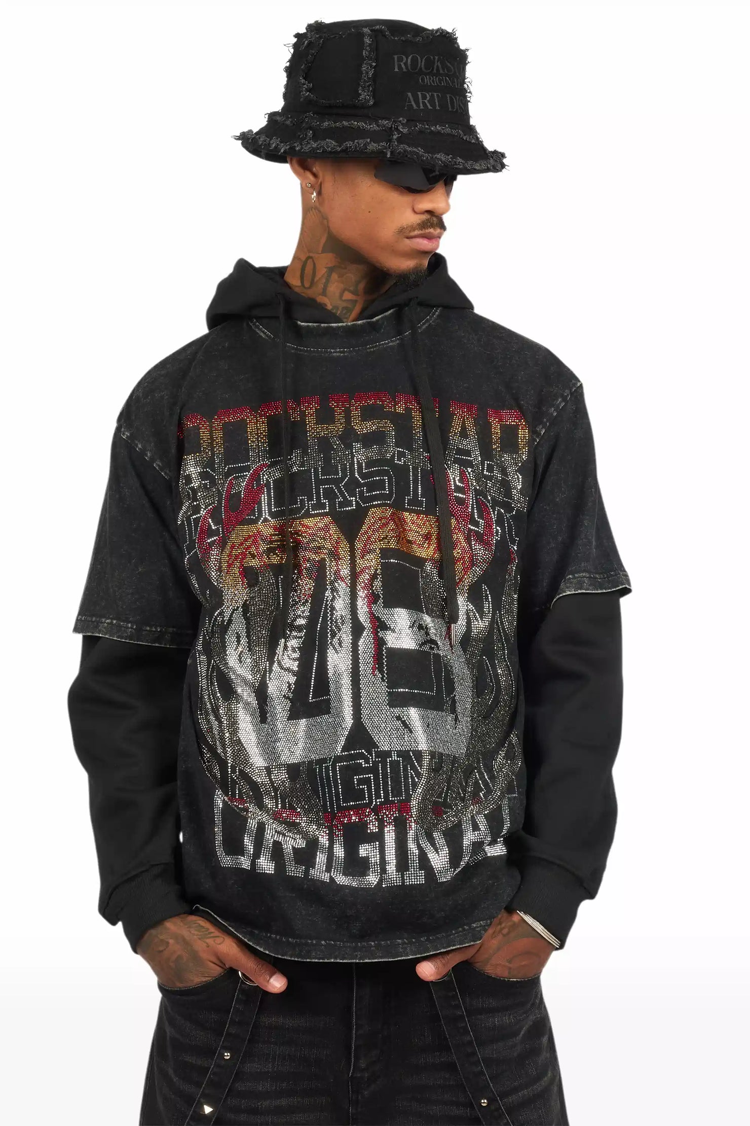 Veyene Black Graphic Rhinestone T-Shirt