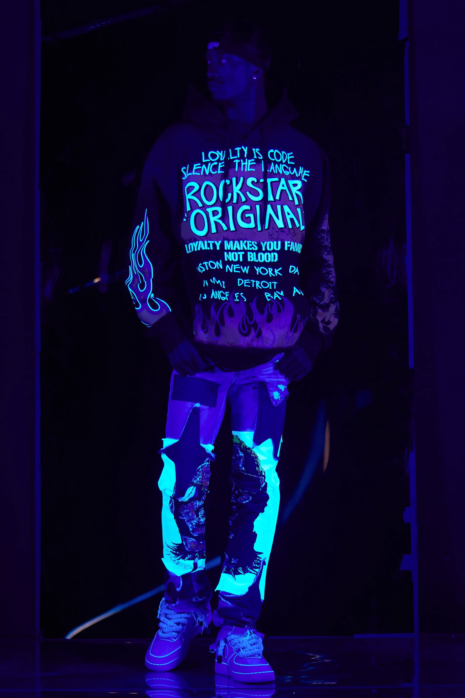 Beno Black/Yellow Distressed Graphic Hoodie