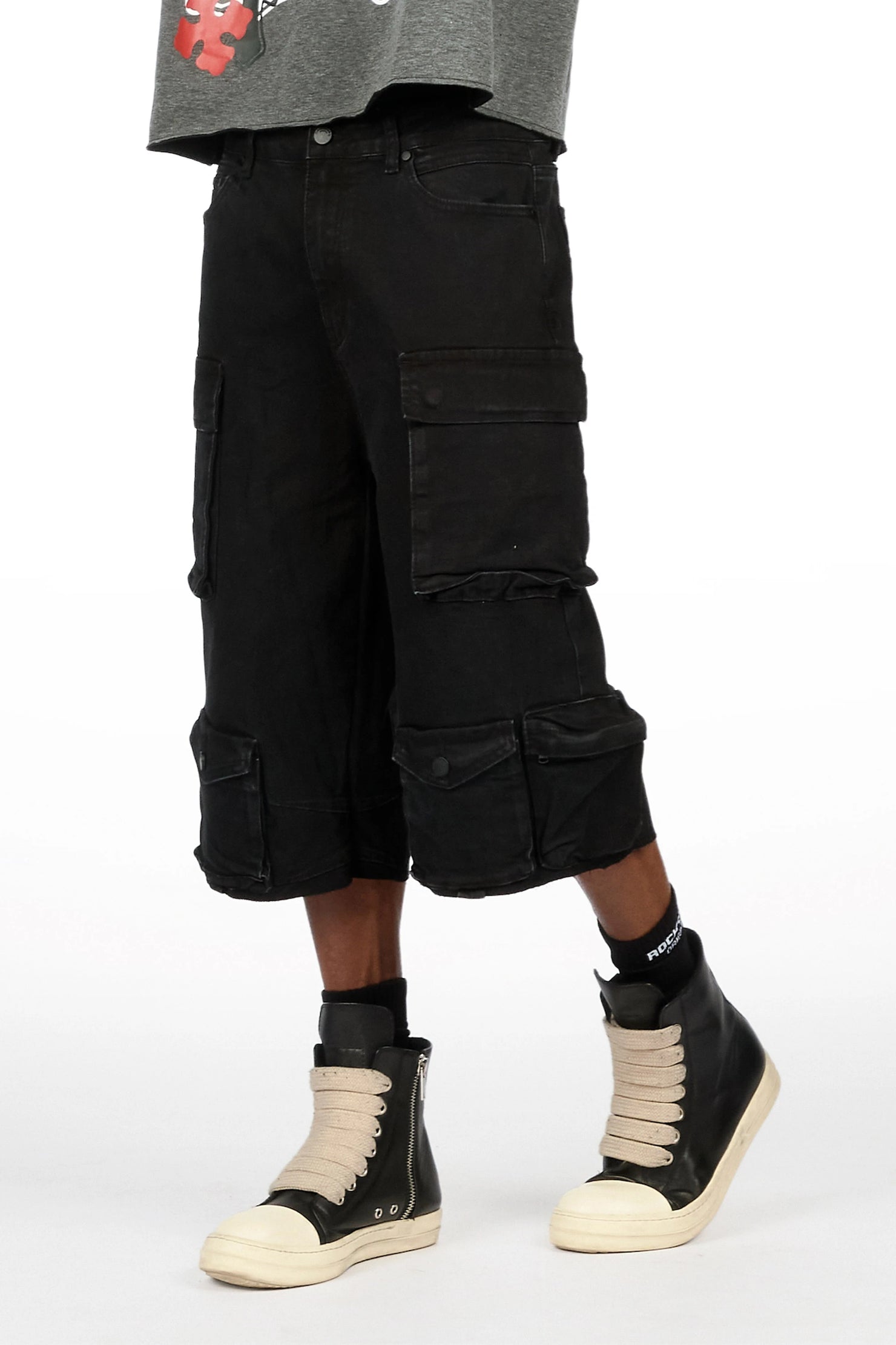 Mahesh Black Cargo Jort
