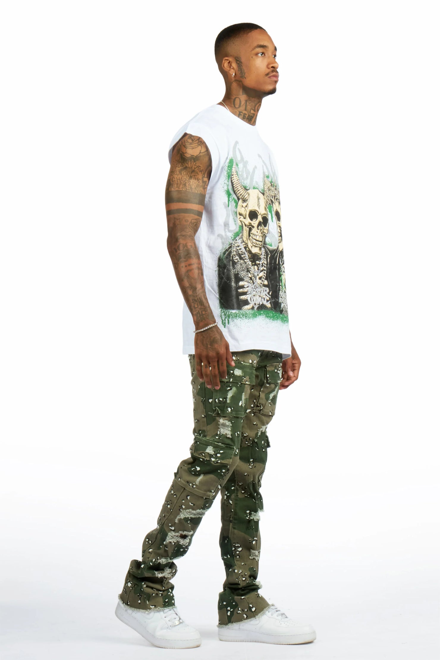 Kingston White/Camo Graphic T-Shirt & Kade Stacked Flare Jean Set