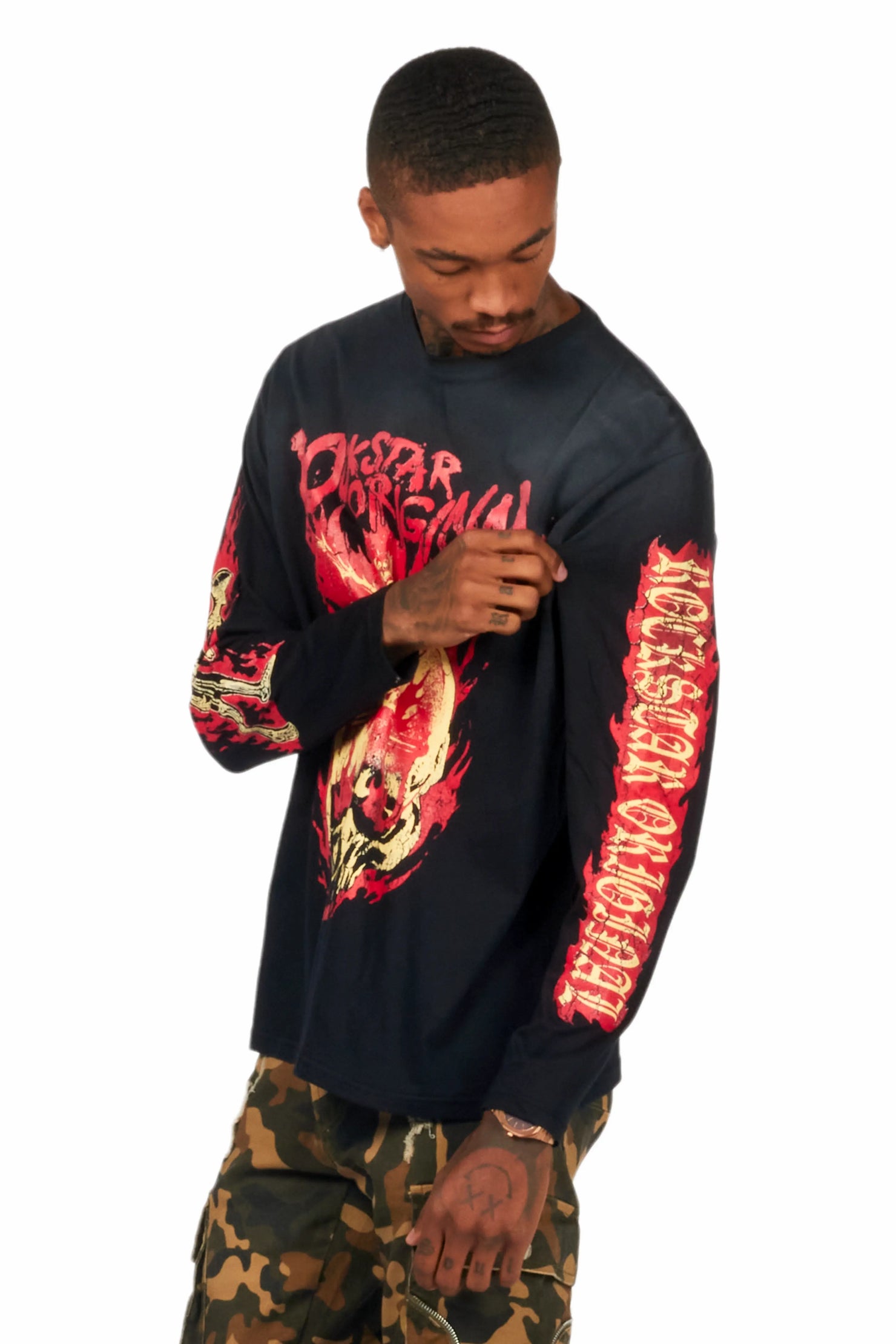 Waho Black Long Sleeve Graphic T-Shirt