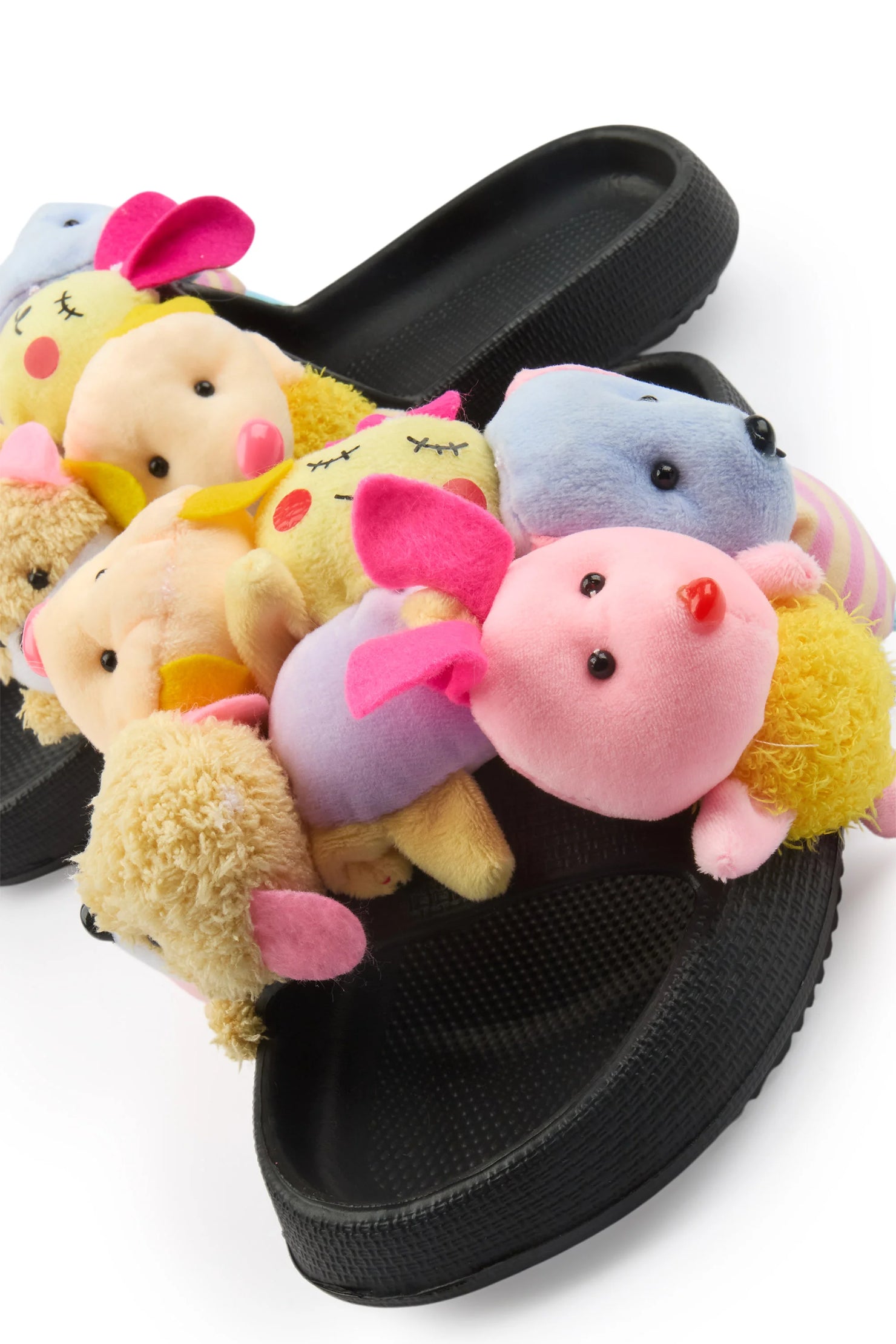 Verea Black Slides