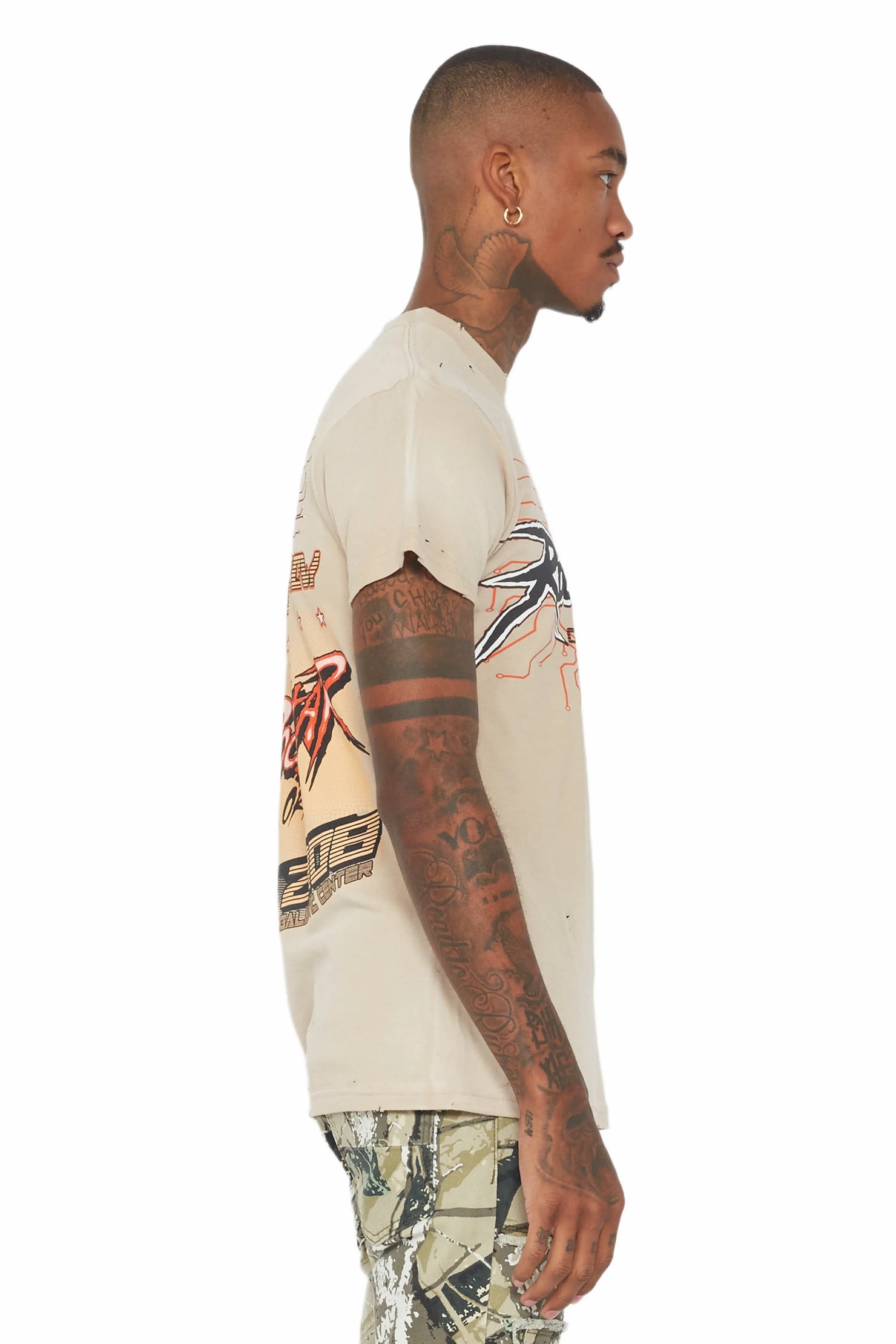 Race Sand Graphic T-Shirt