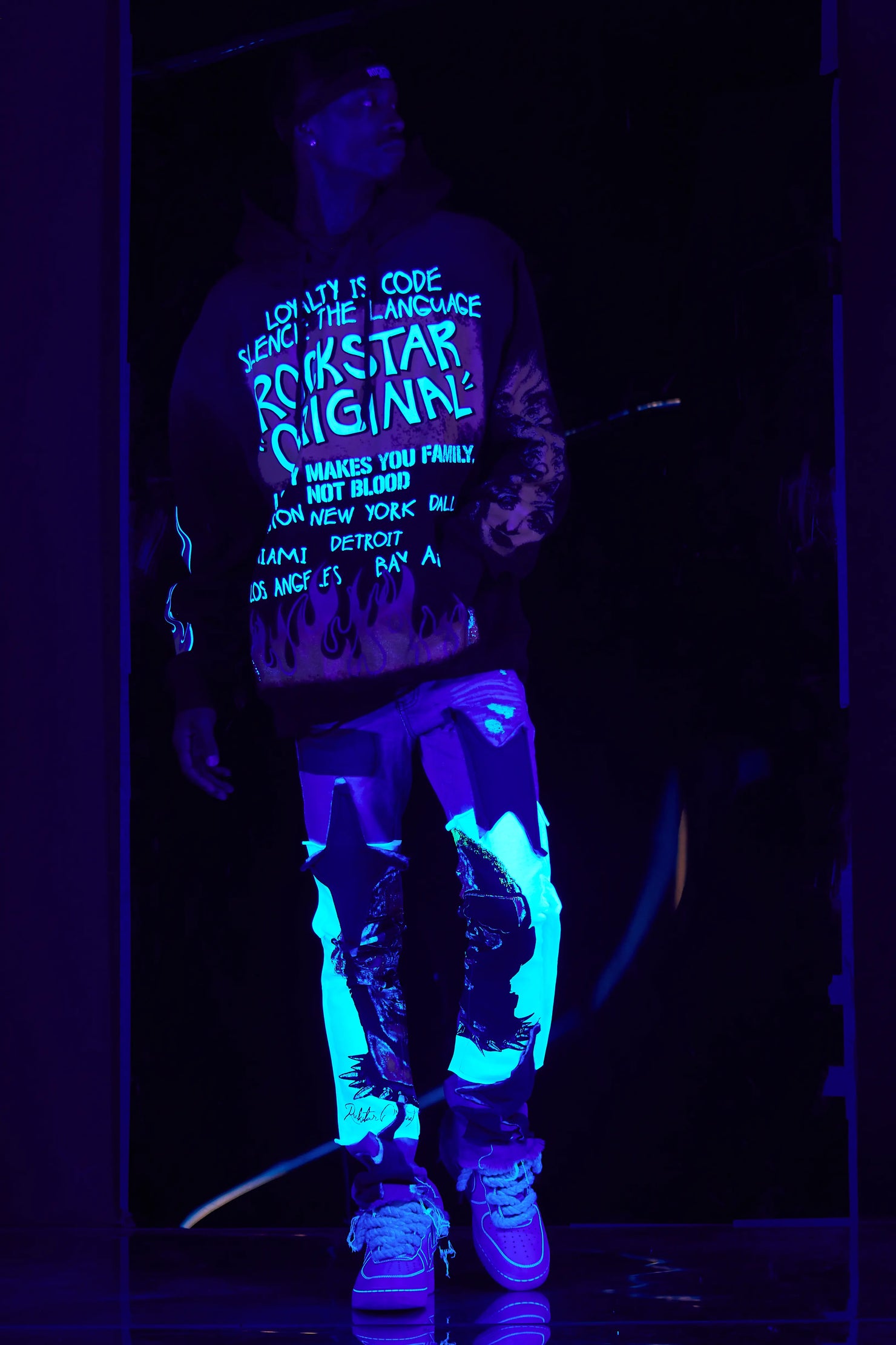 Beno Black/Yellow Distressed Graphic Hoodie