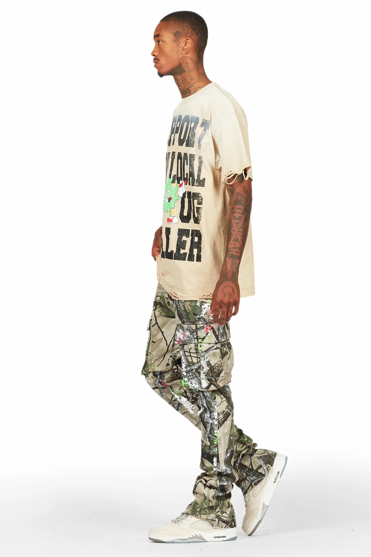 Tarl Beige T-Shirt/Stacked Flare Jean Bundle