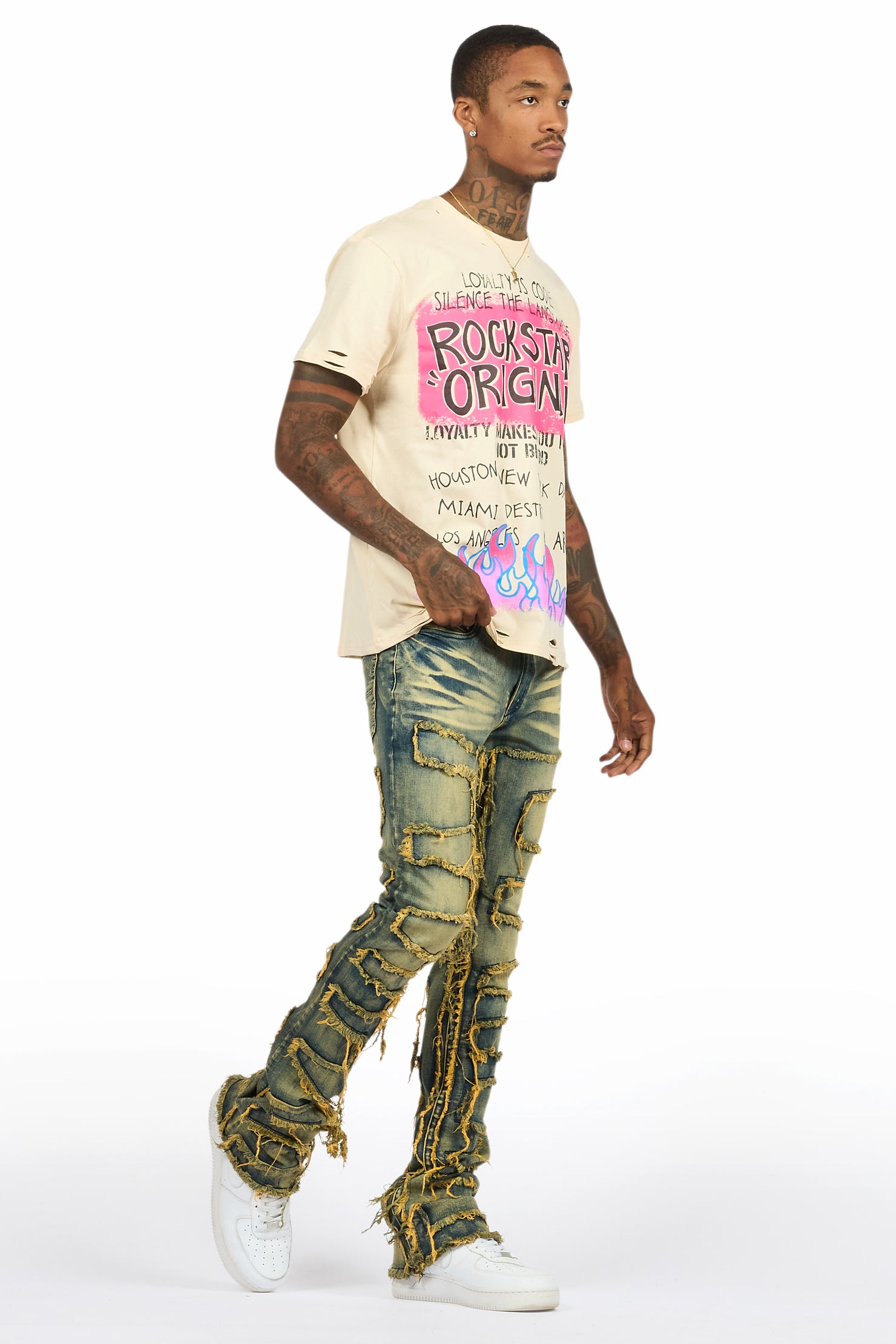 Beno Beige T-Shirt & Shake Tint Stacked Flare Jean Bundle