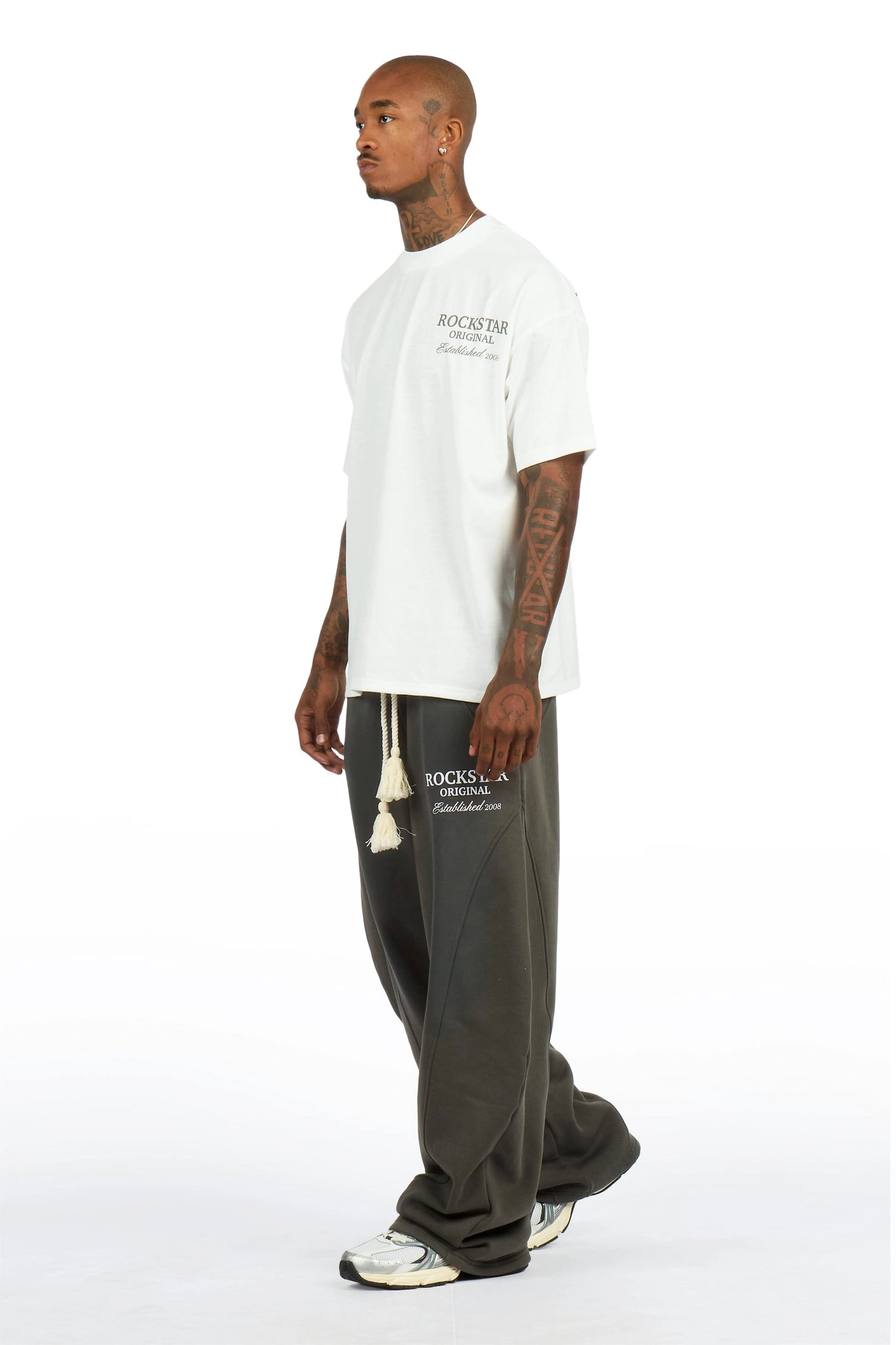 Maximillian Grey T-Shirt/Barrel Fit Set