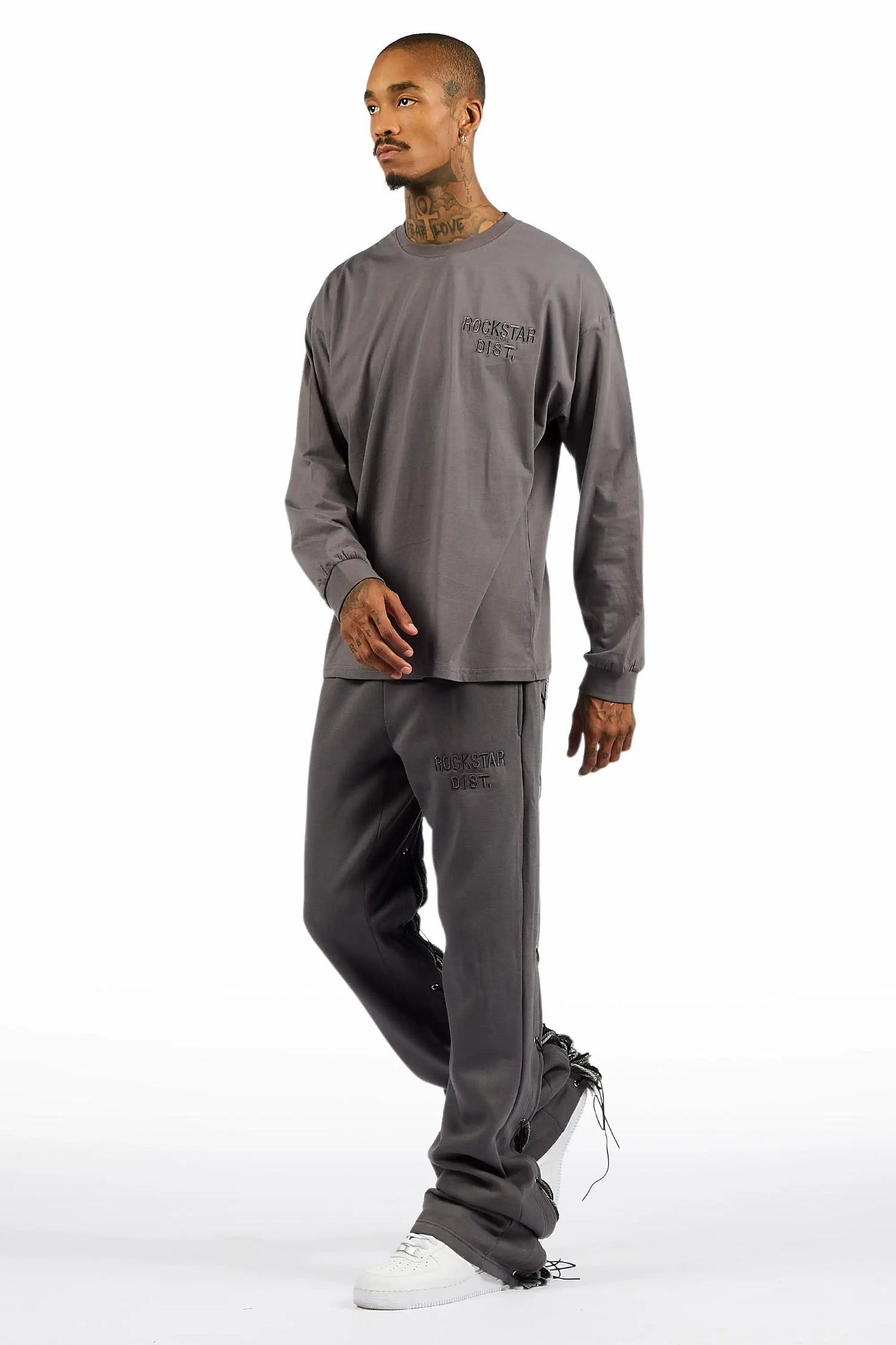 Antal Charcoal Long Sleeve T-Shirt/Baggy Stacked Track Set