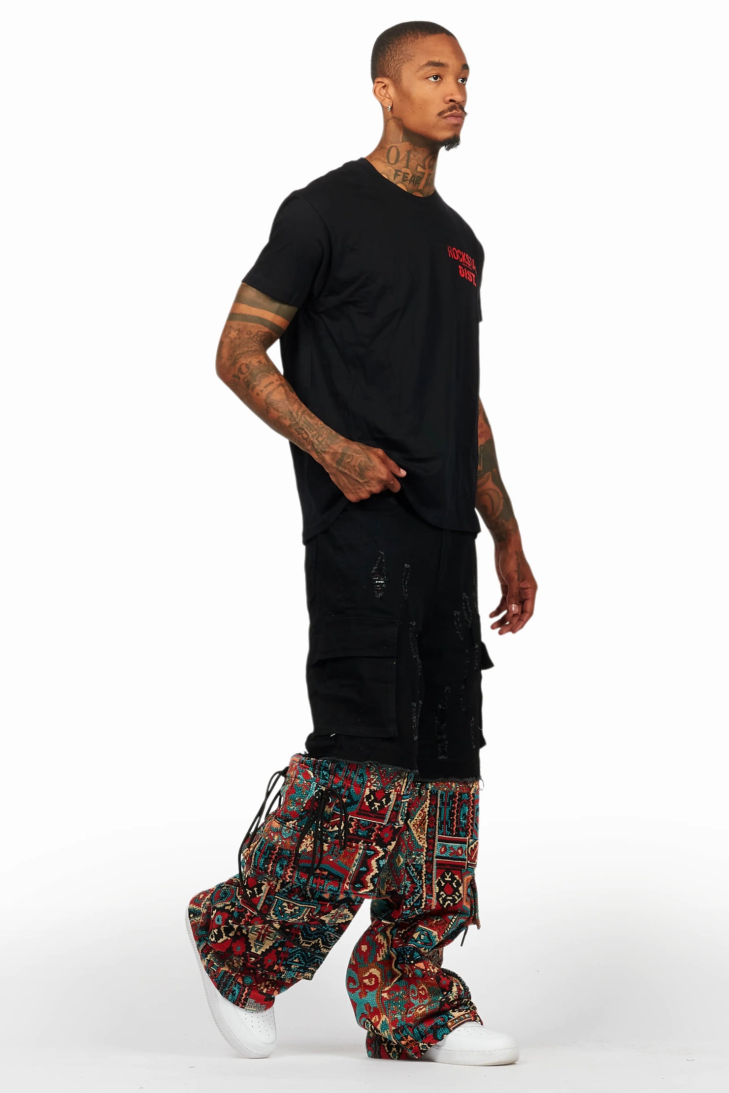 Lake Black/Red T-Shirt/Tapestry Baggy Jean Bundle