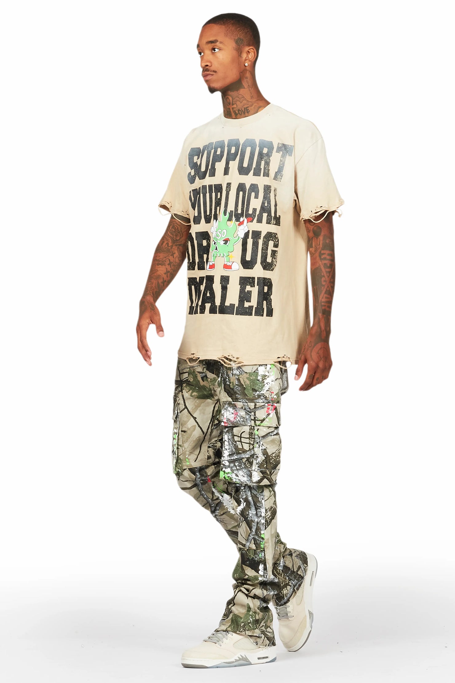 Tarl Beige T-Shirt/Stacked Flare Jean Bundle