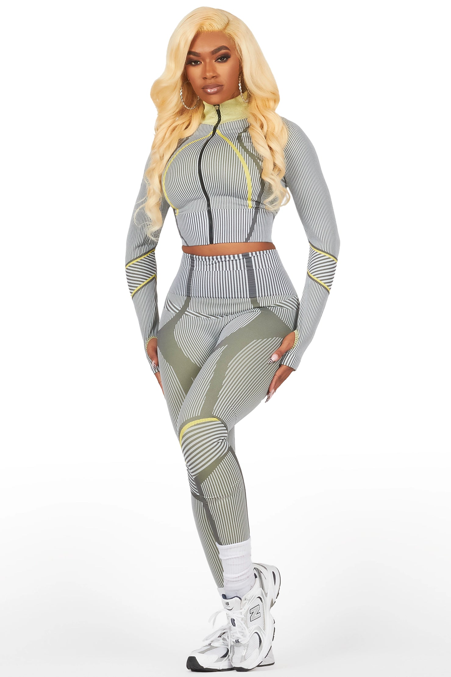 Derriana Charcoal Active Set