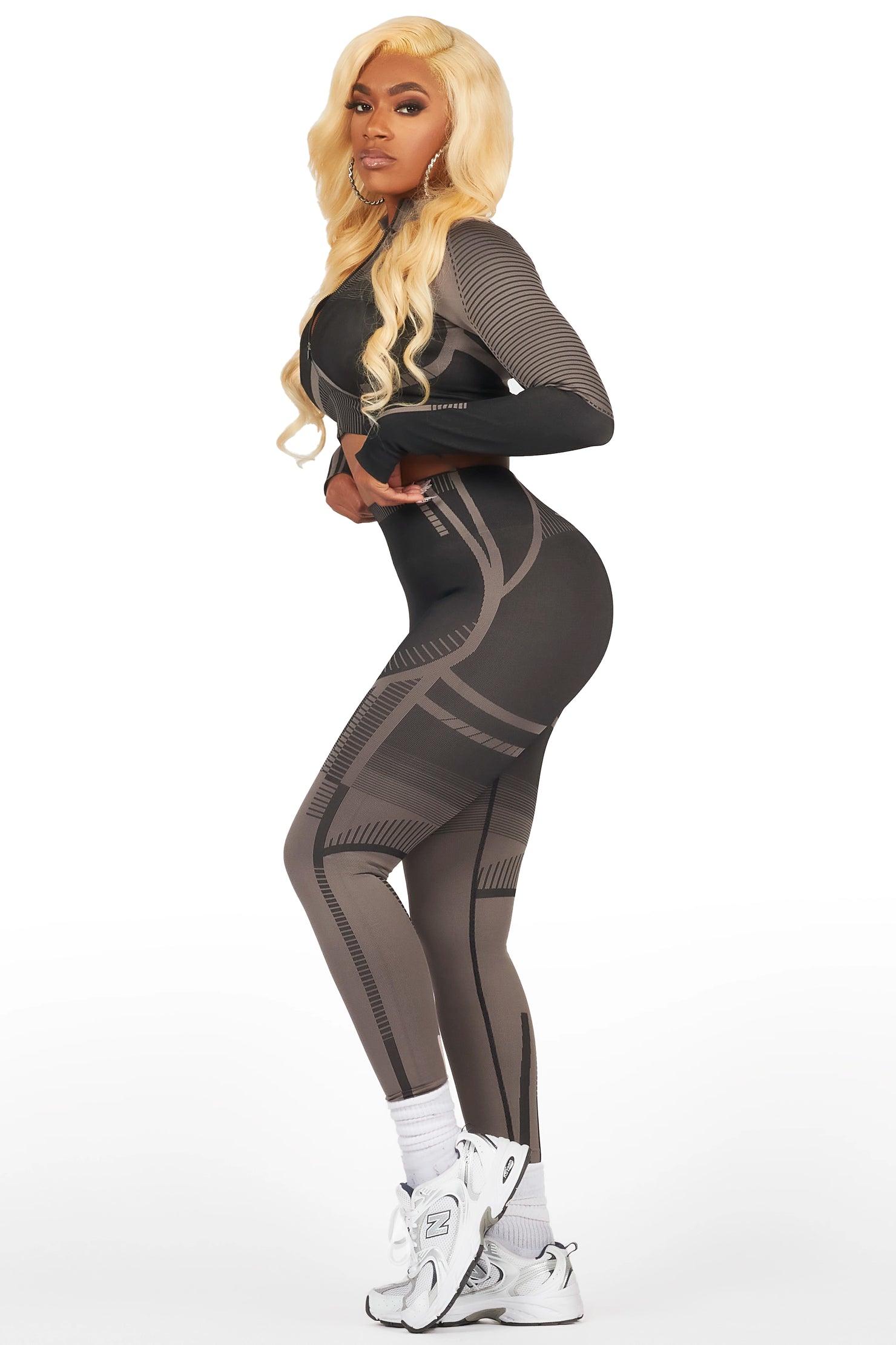 Fazzy Black Active Set