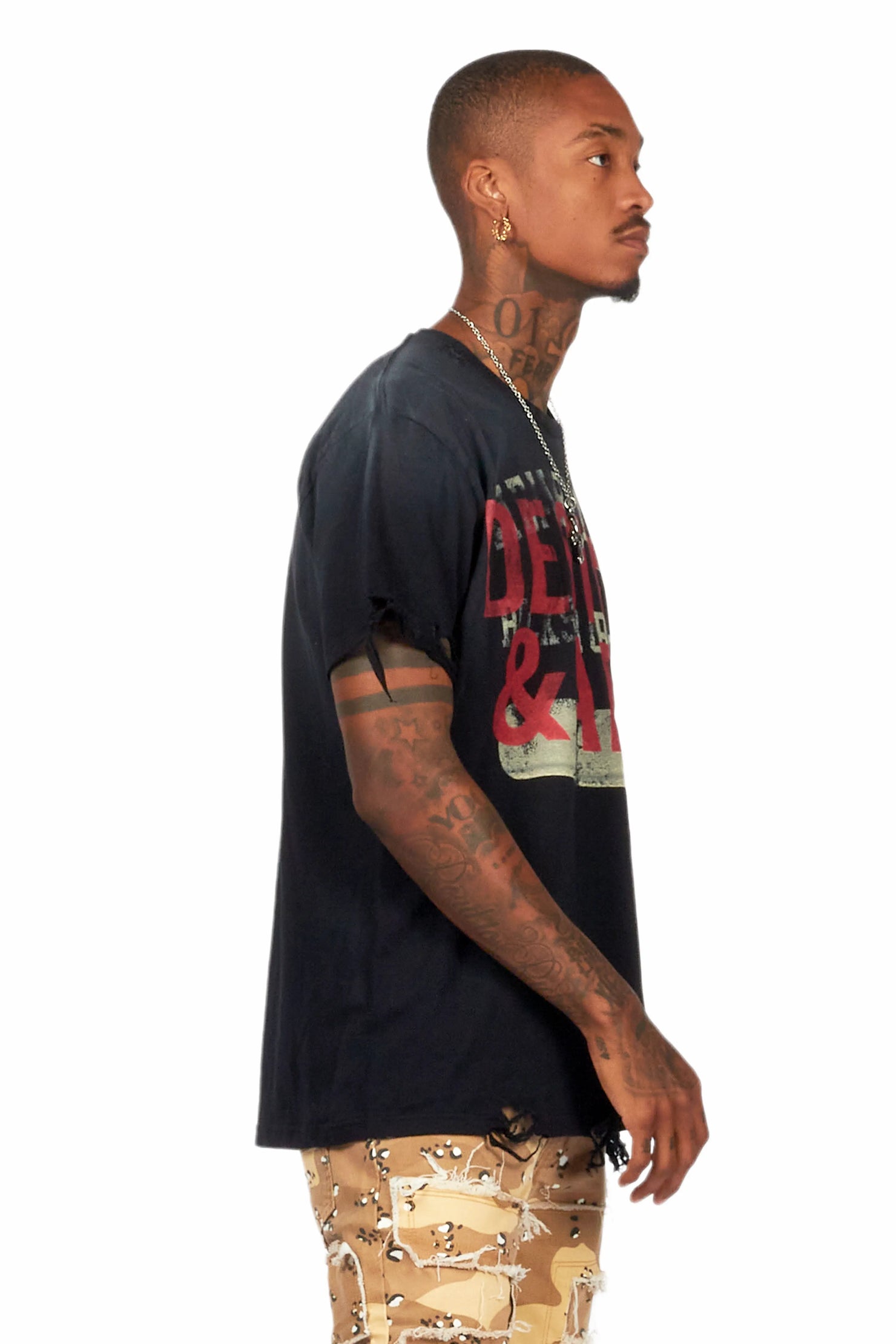 Magar Black Oversized Graphic T-Shirt