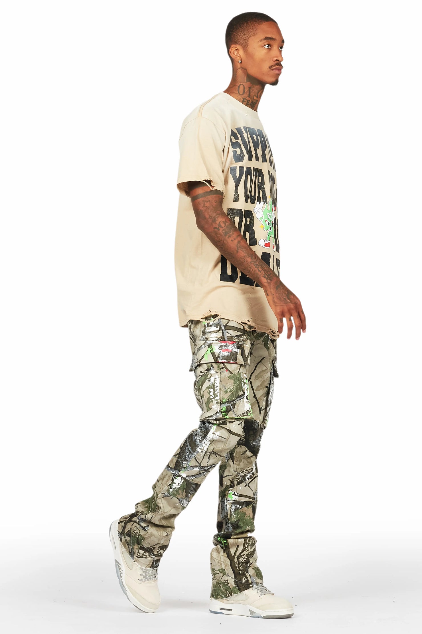 Tarl Beige T-Shirt/Stacked Flare Jean Bundle