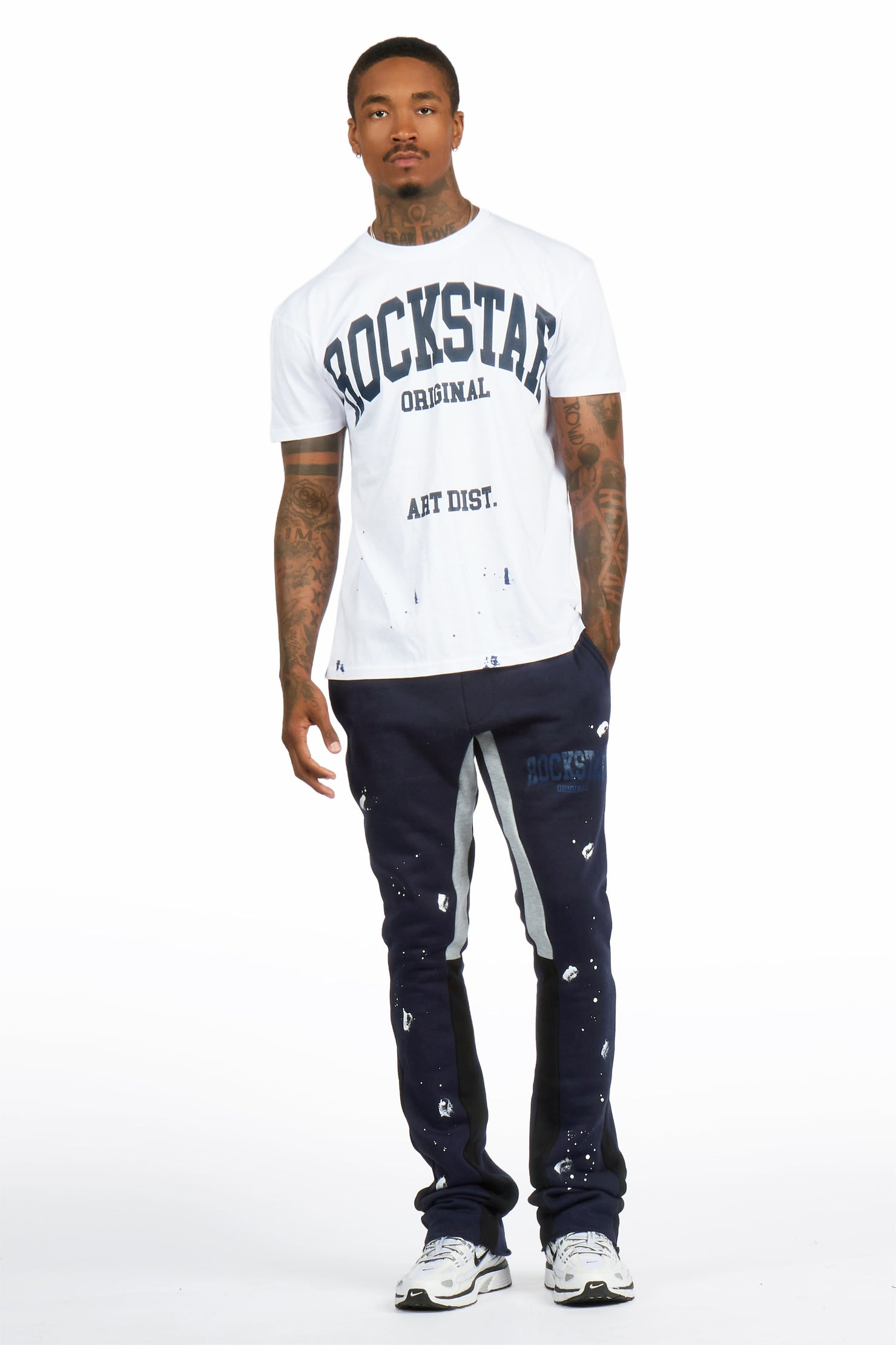 Dyre White/Navy T-Shirt/Relaxed Track Set