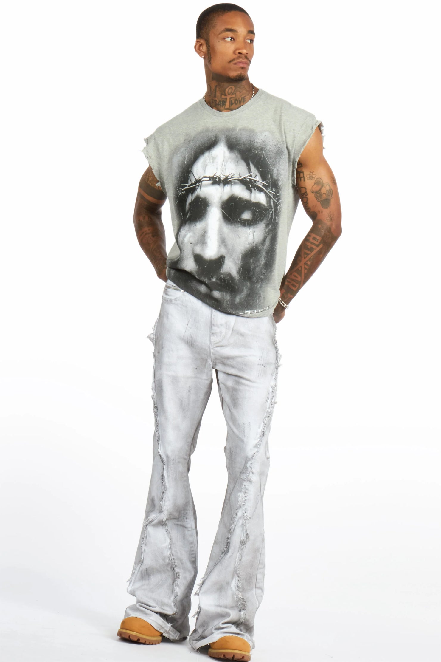 Vane Dirty White Stacked Super Flare Jean