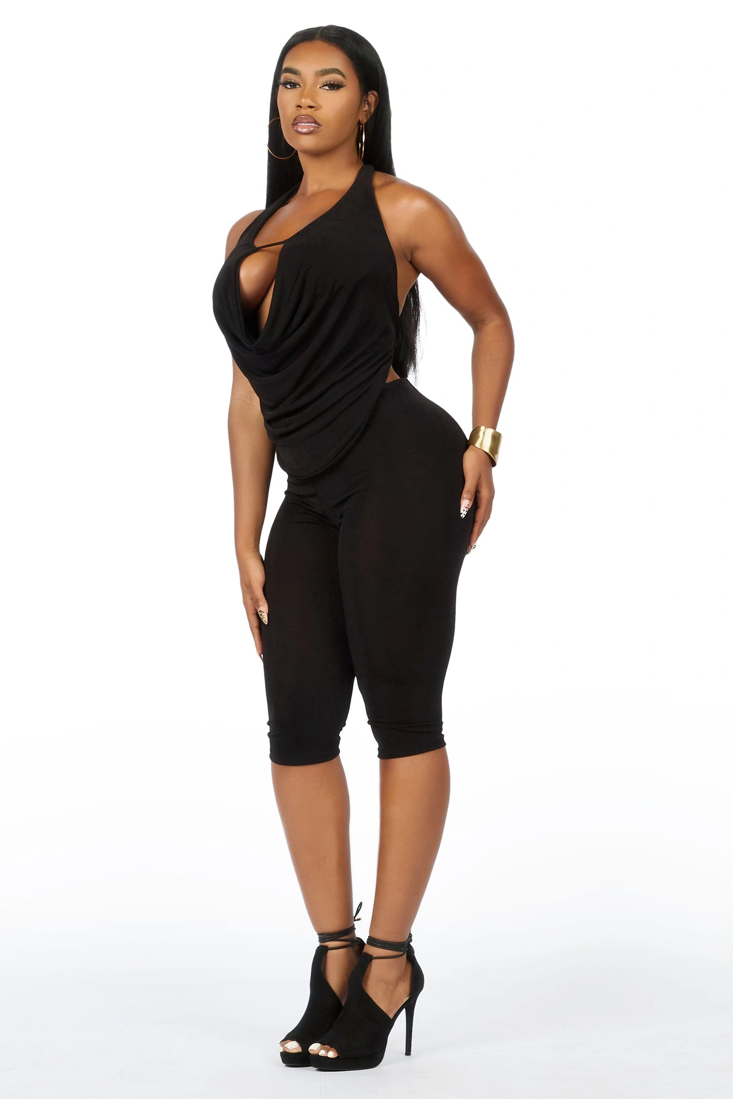 Draped-Up Black Matching Capri Set
