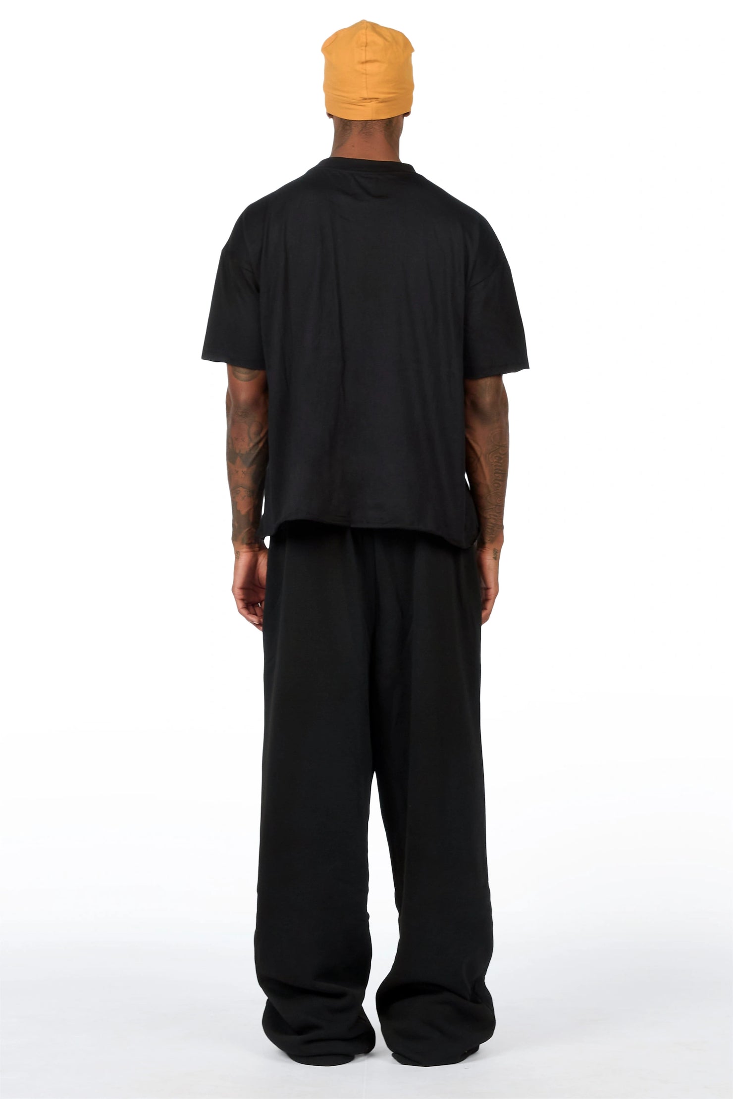Alas Black T-Shirt/Baggy Track Set