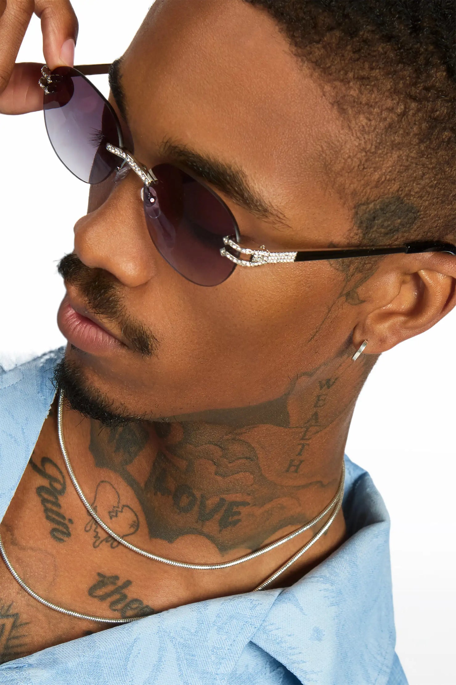 Draky Black/Silver Oval Sunglass