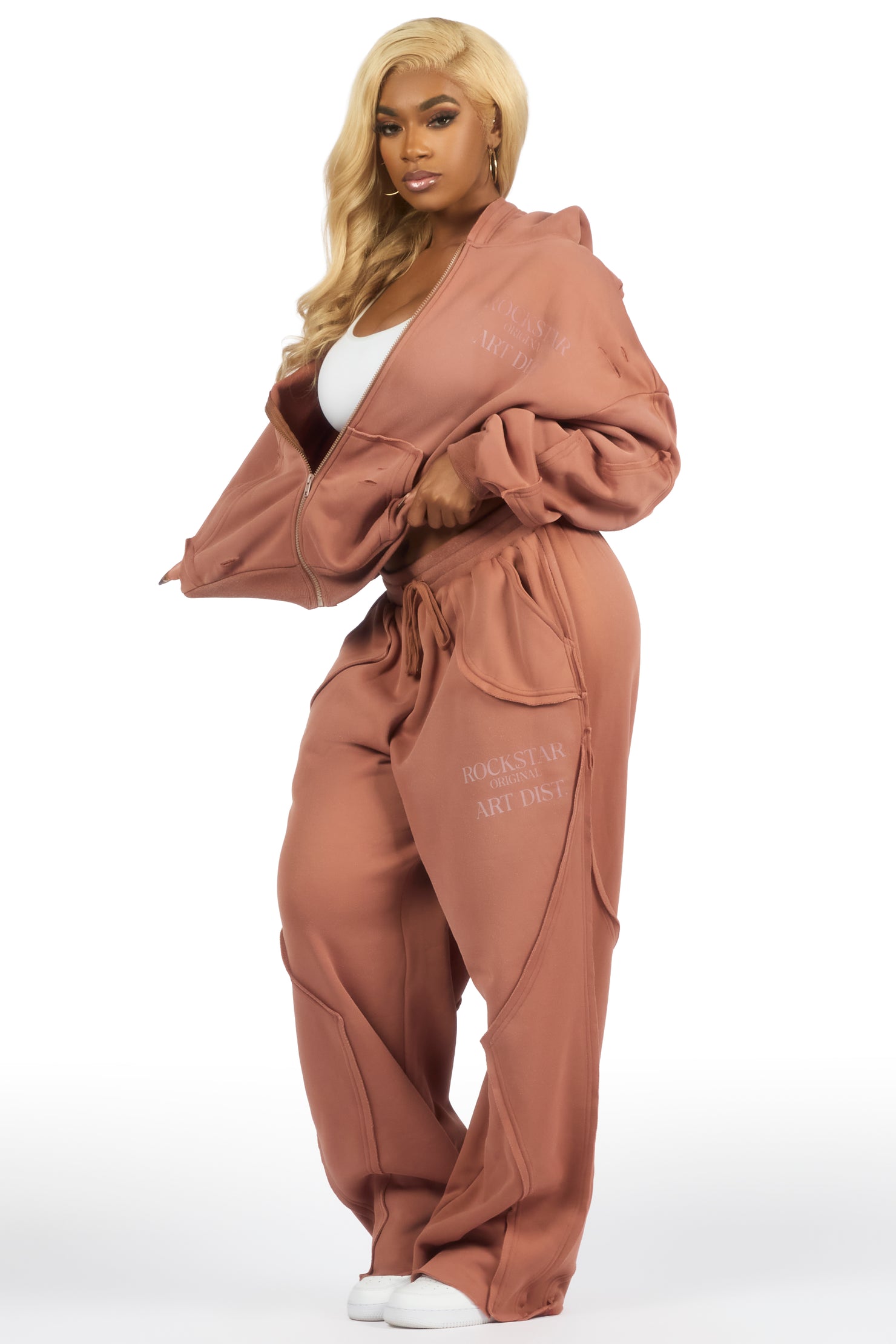 Jernyra Mocha Oversized Track Set