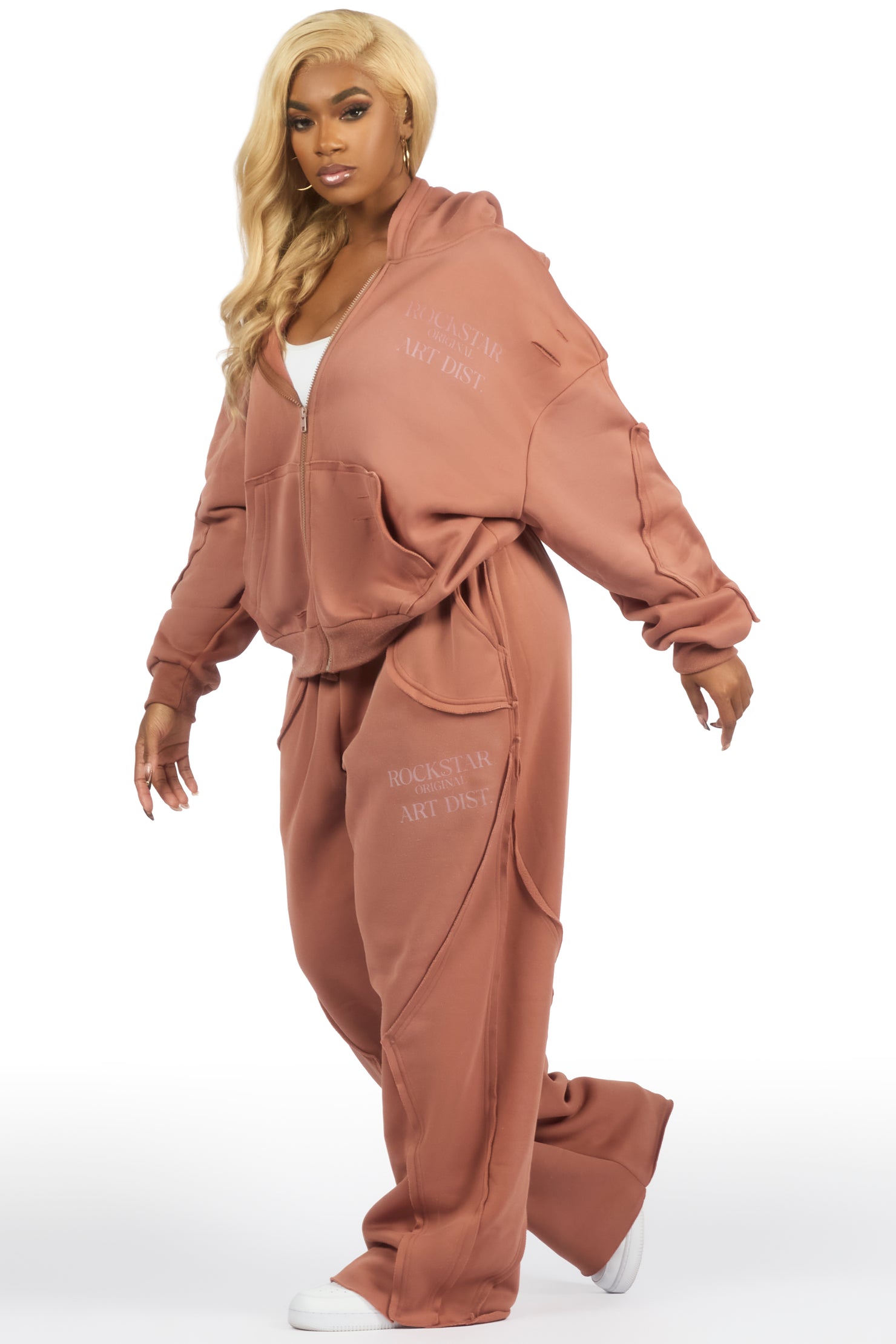 Jernyra Mocha Oversized Track Set