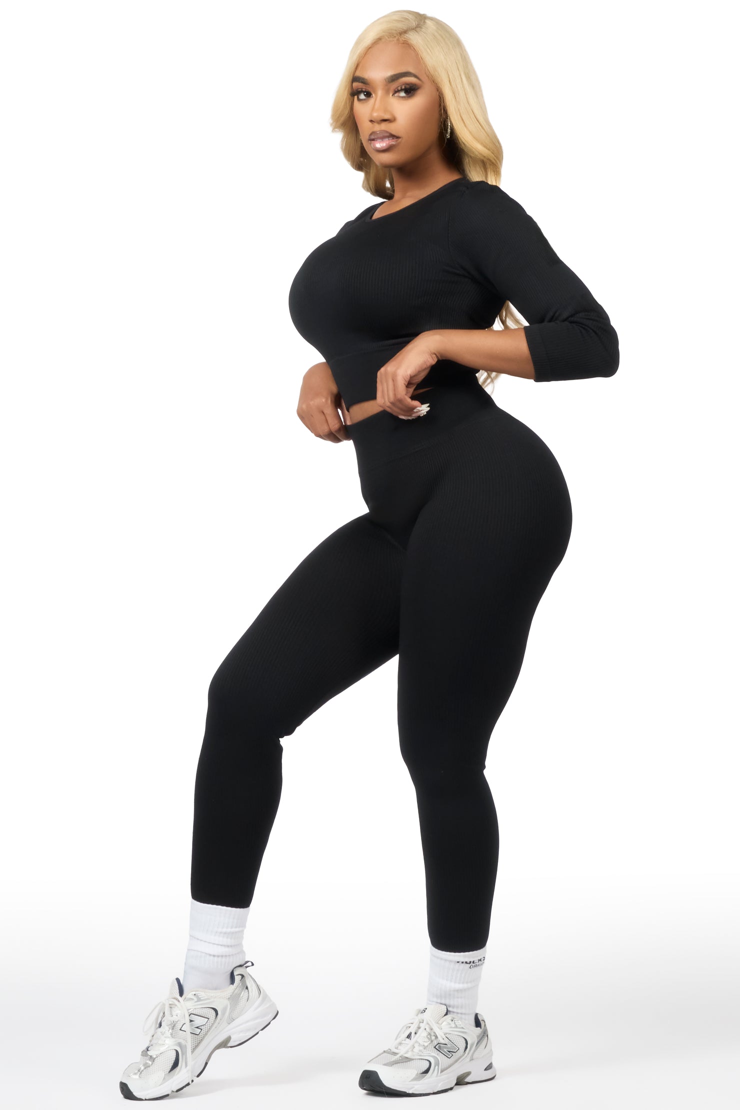 Jalisha Black Active Set