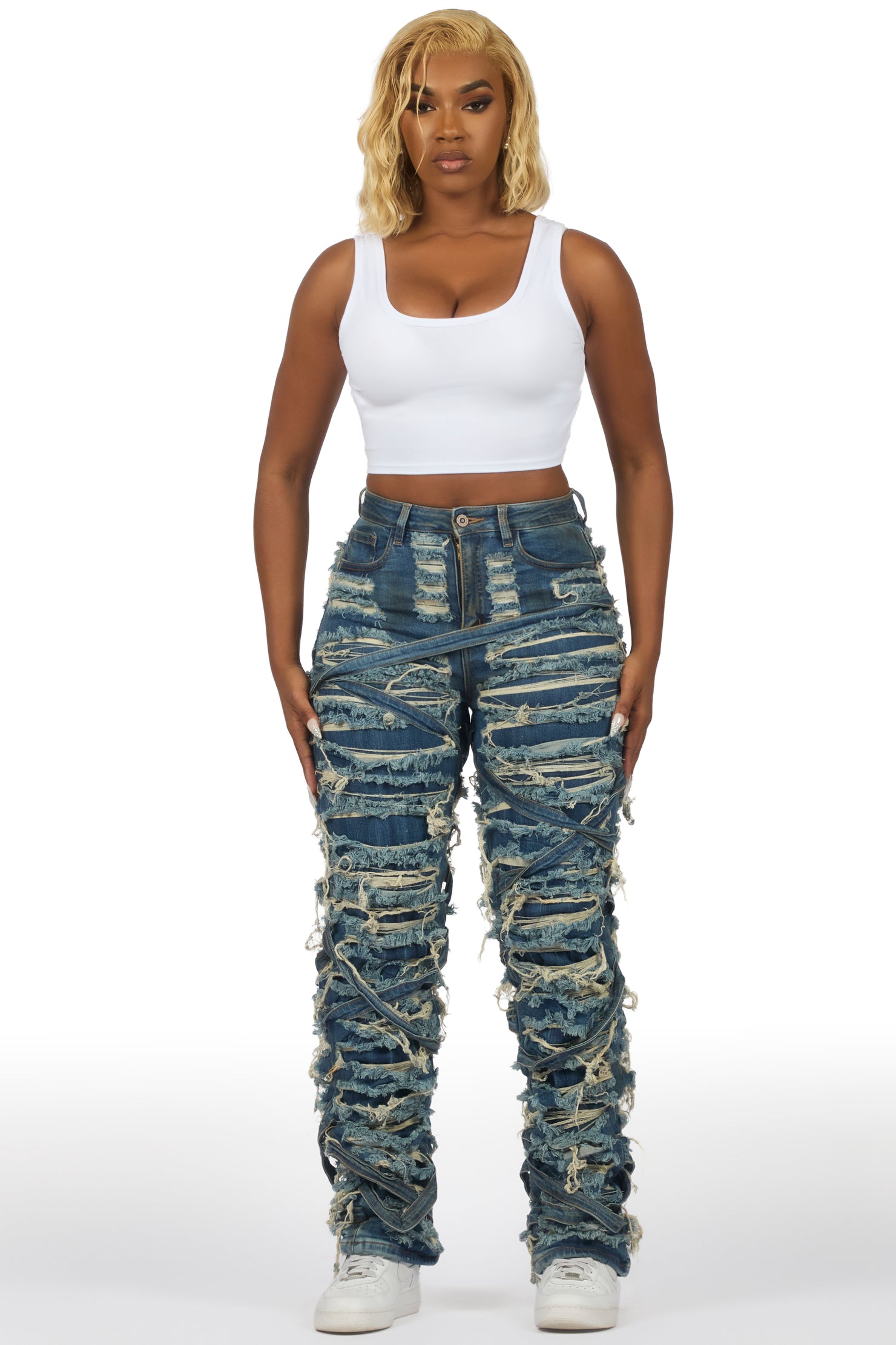 Kelia Med. Wash Distressed Jean