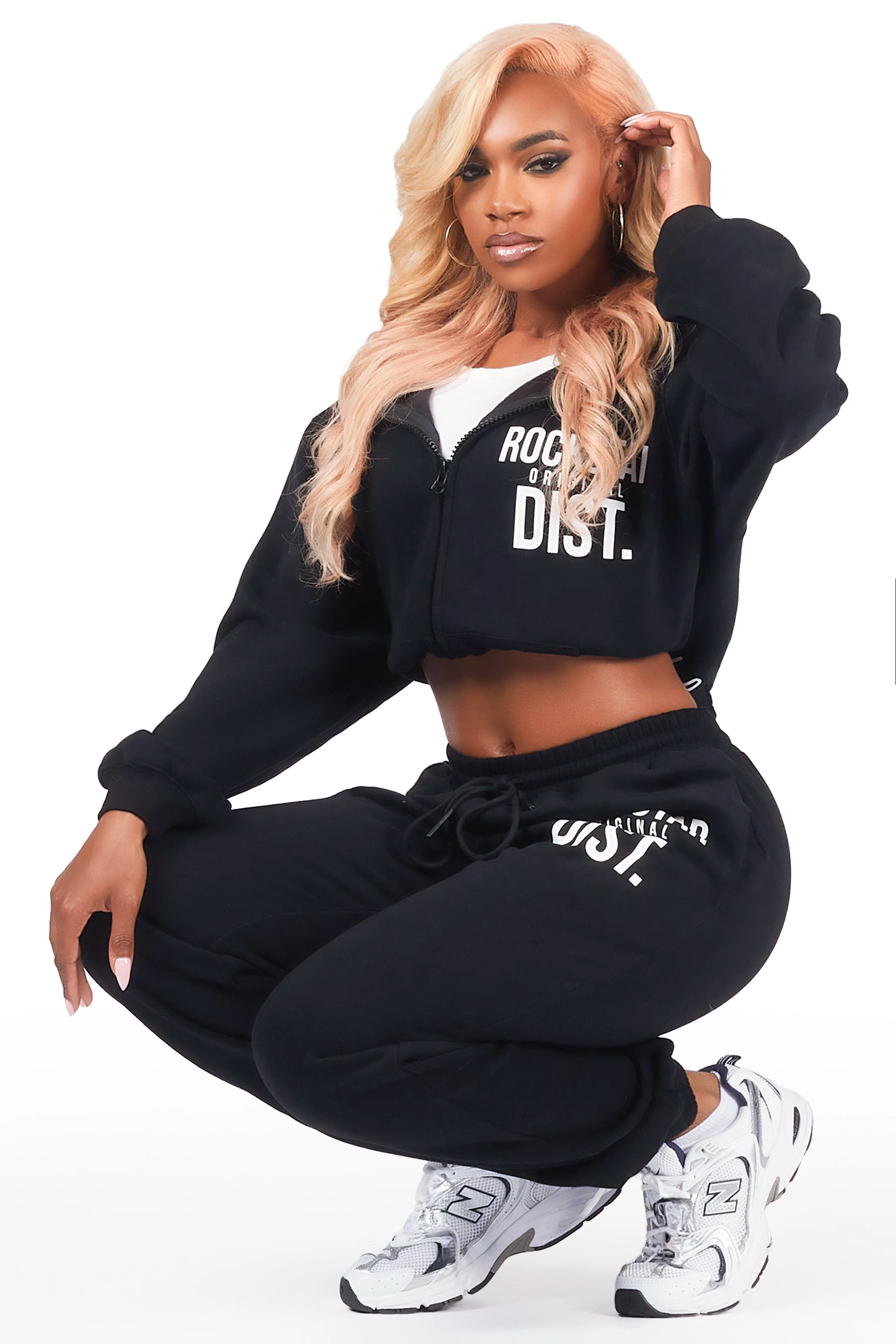 Daylia Black Art Dist. Oversized Trackset