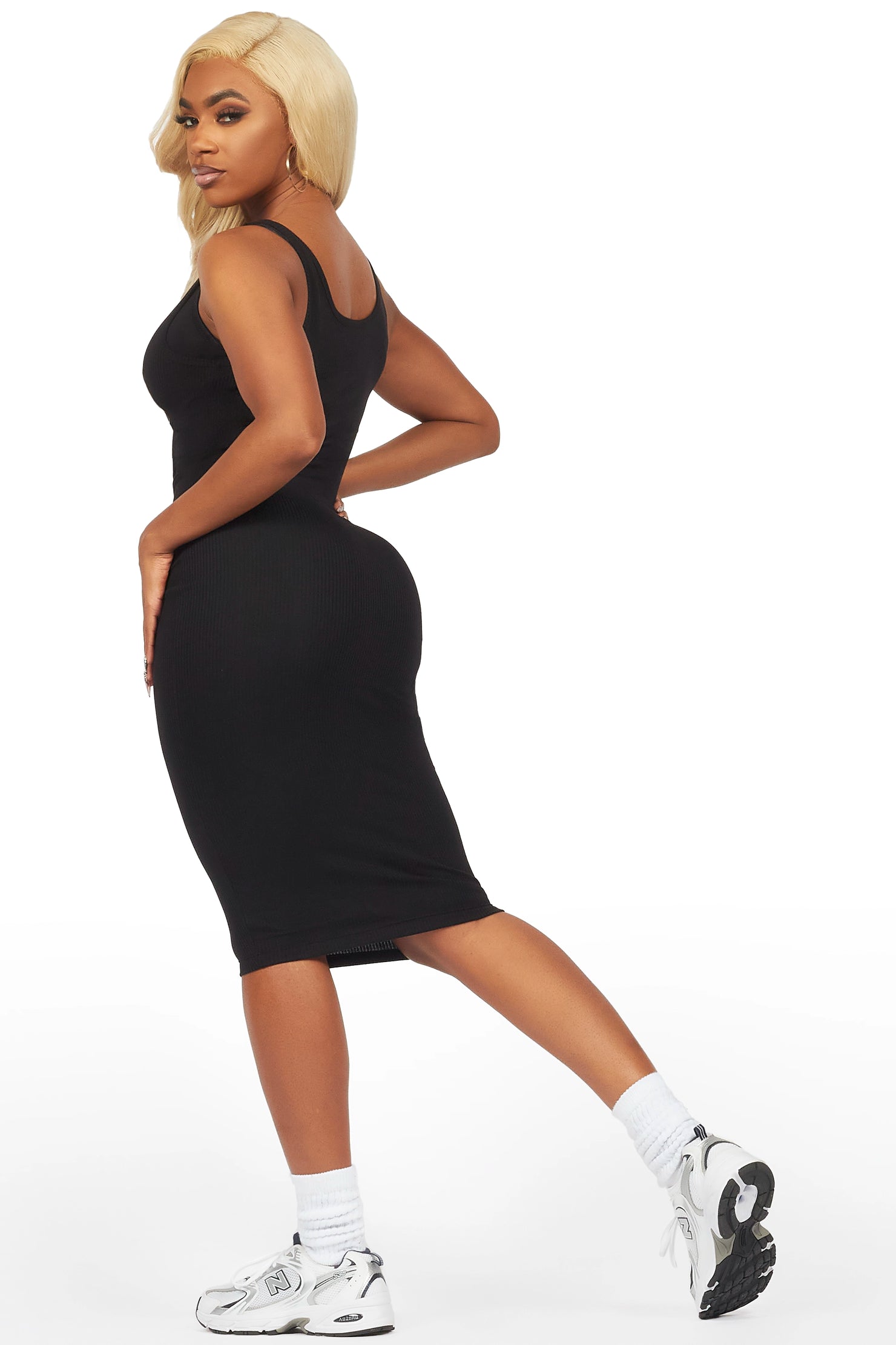 Deirdre Black Basic Midi Dress