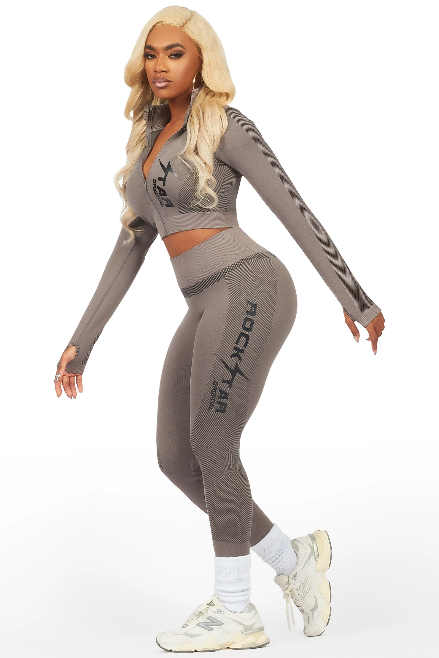 Areani Charcoal Active Set