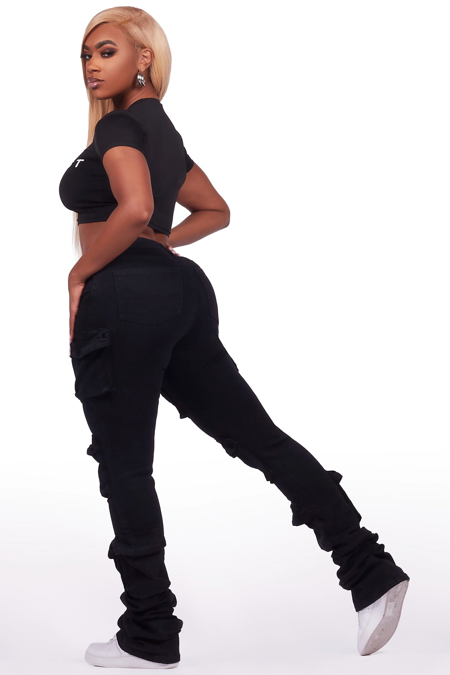 Tyronia Black Crop T-Shirt