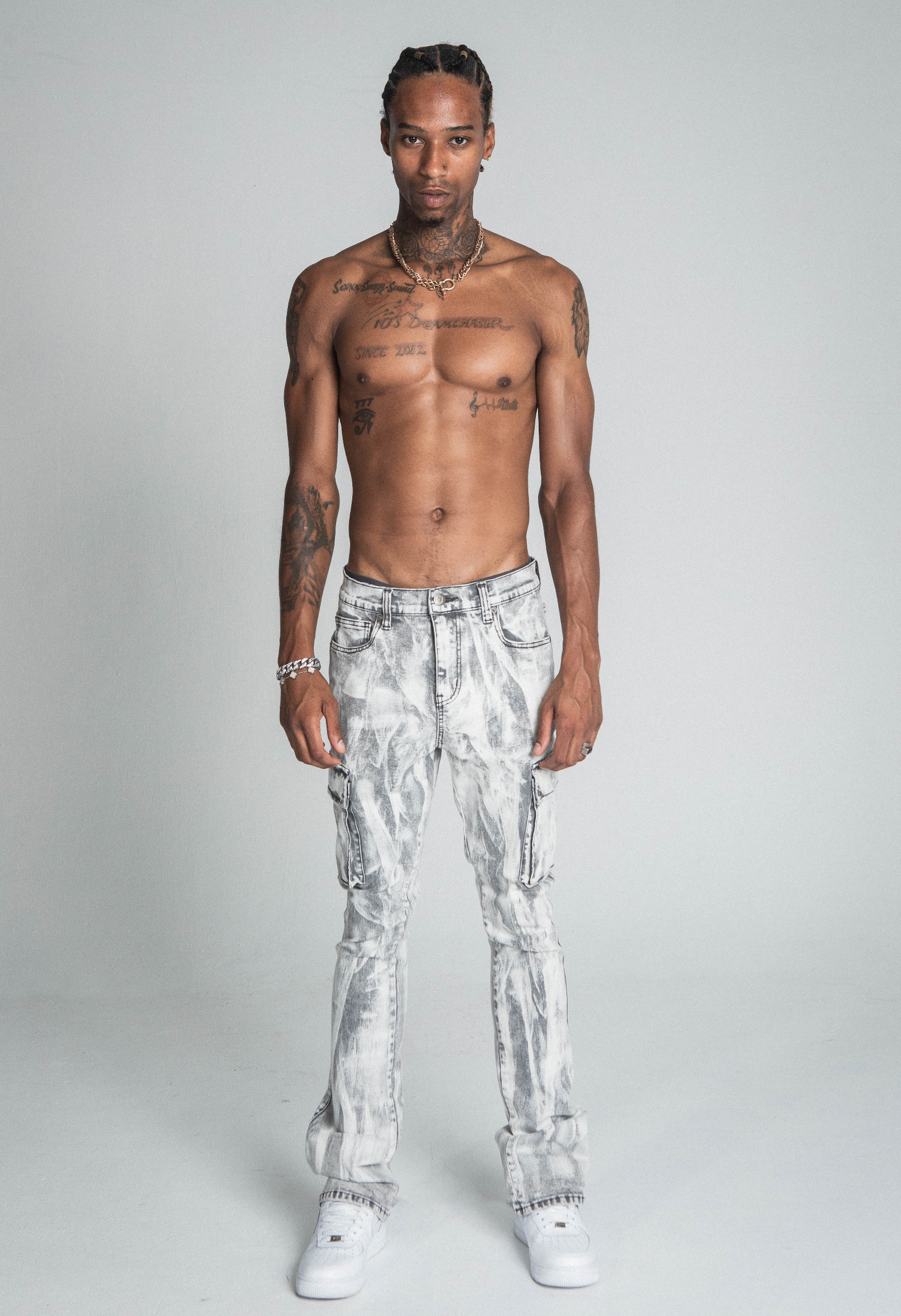 AJ29SK GREY/WHITE WASH STACKED CARGO JEANS