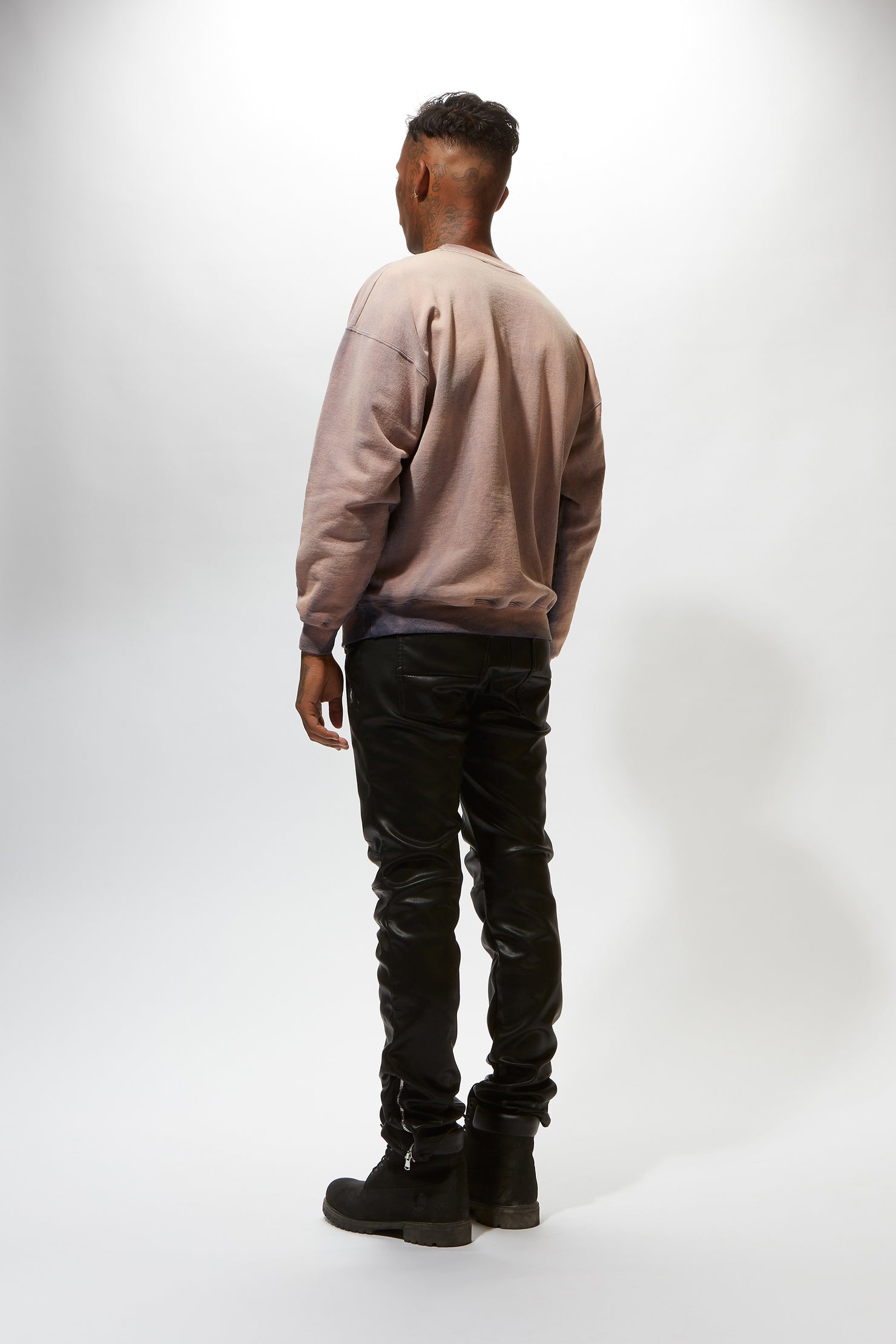 Telly Wine Graphic Crewneck