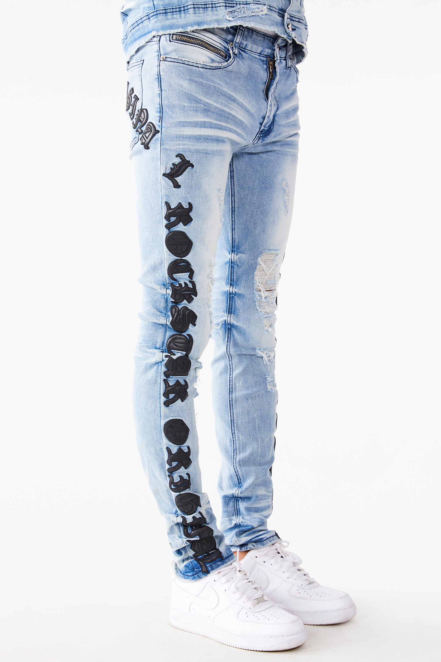 Jones Emroidered Jean- Blue